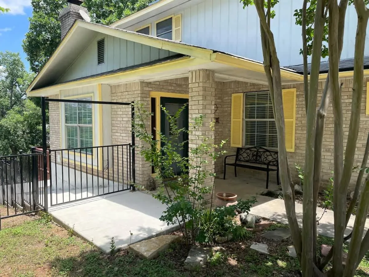 Texas River Haus LD 1683