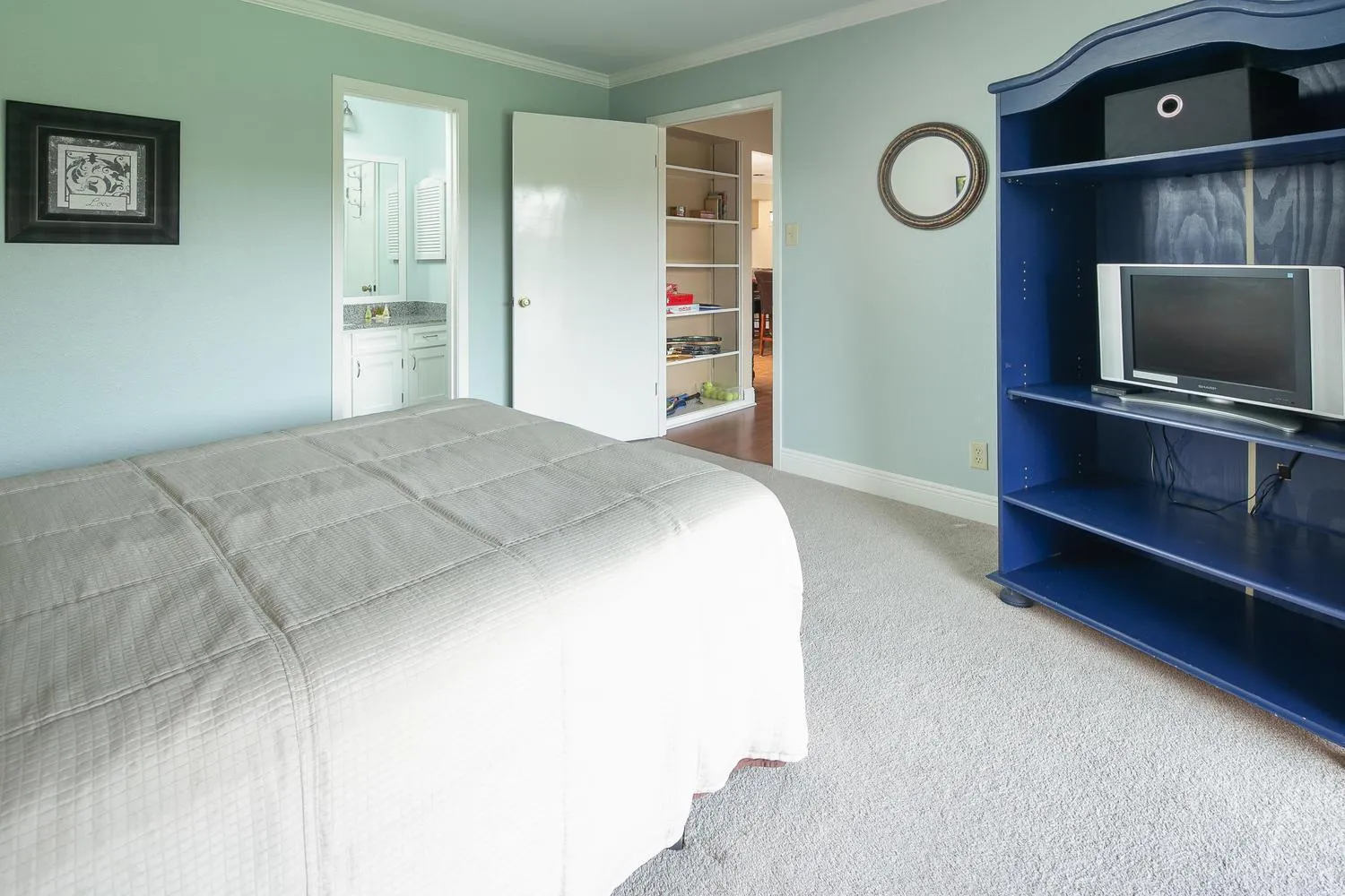 Other, Bed in Hill Country Hideaway TBM 208