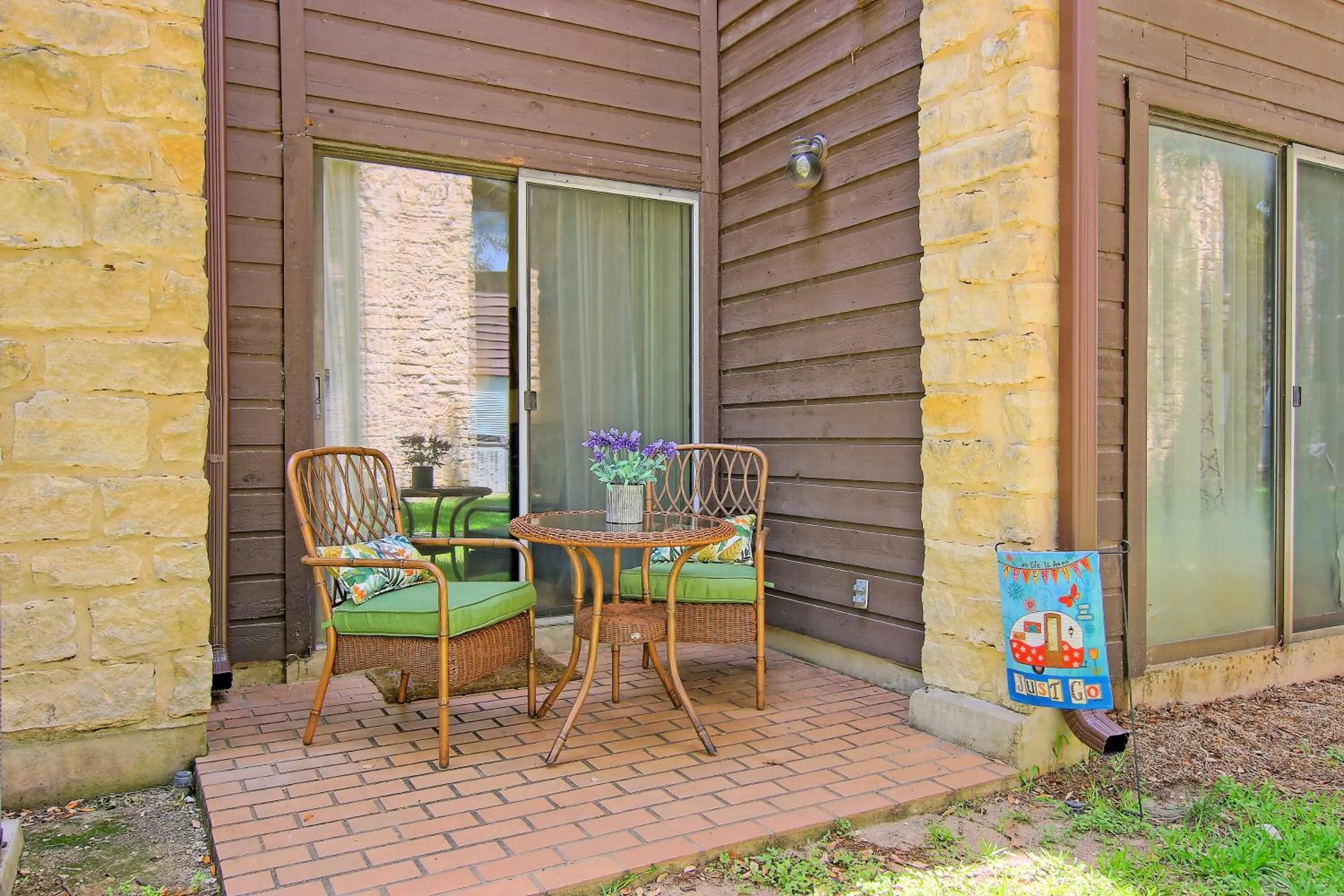 Other in CW B103 Go With The Flow