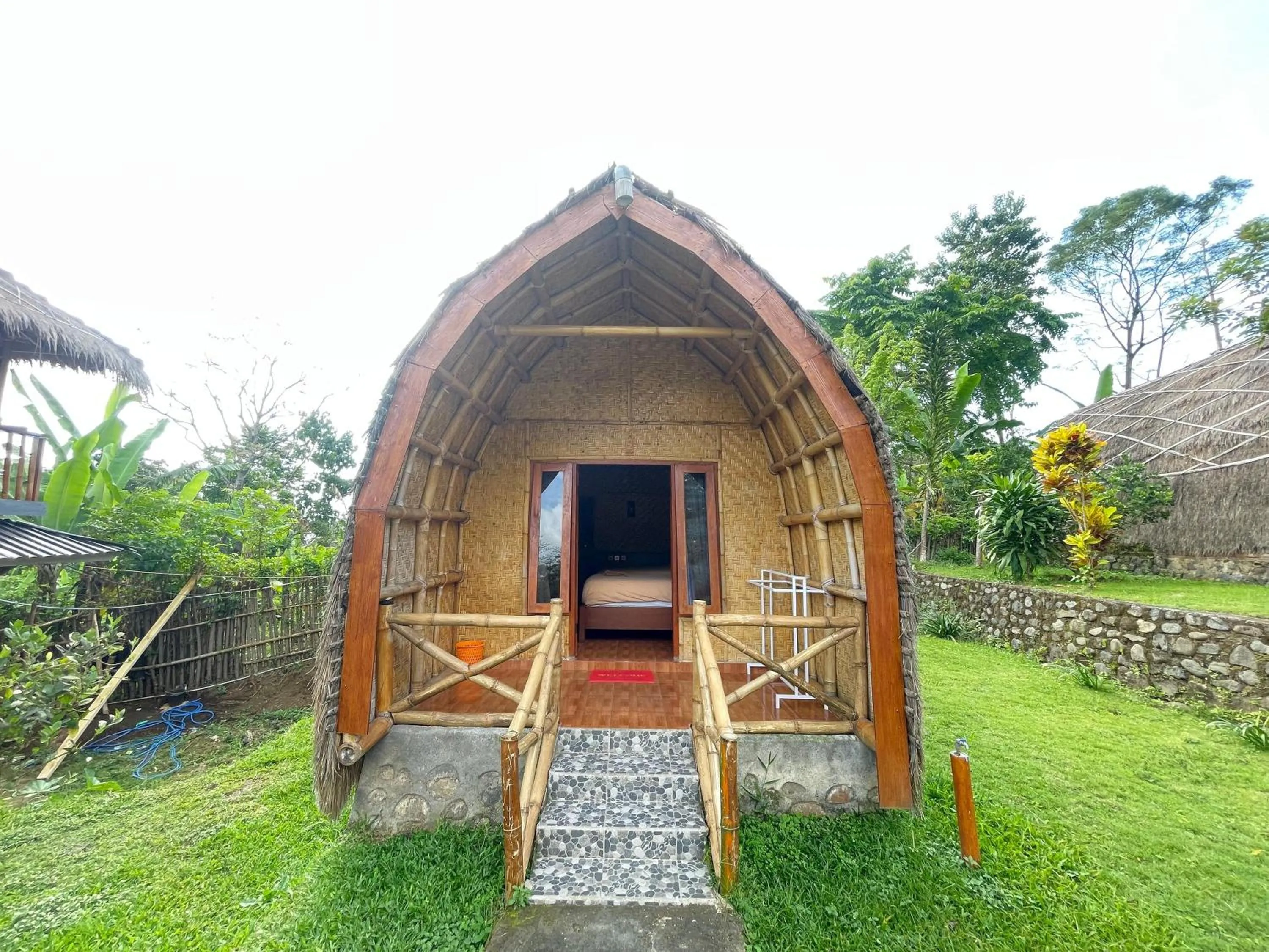 Property building in Villa Bambu Rinjani & Restaurant