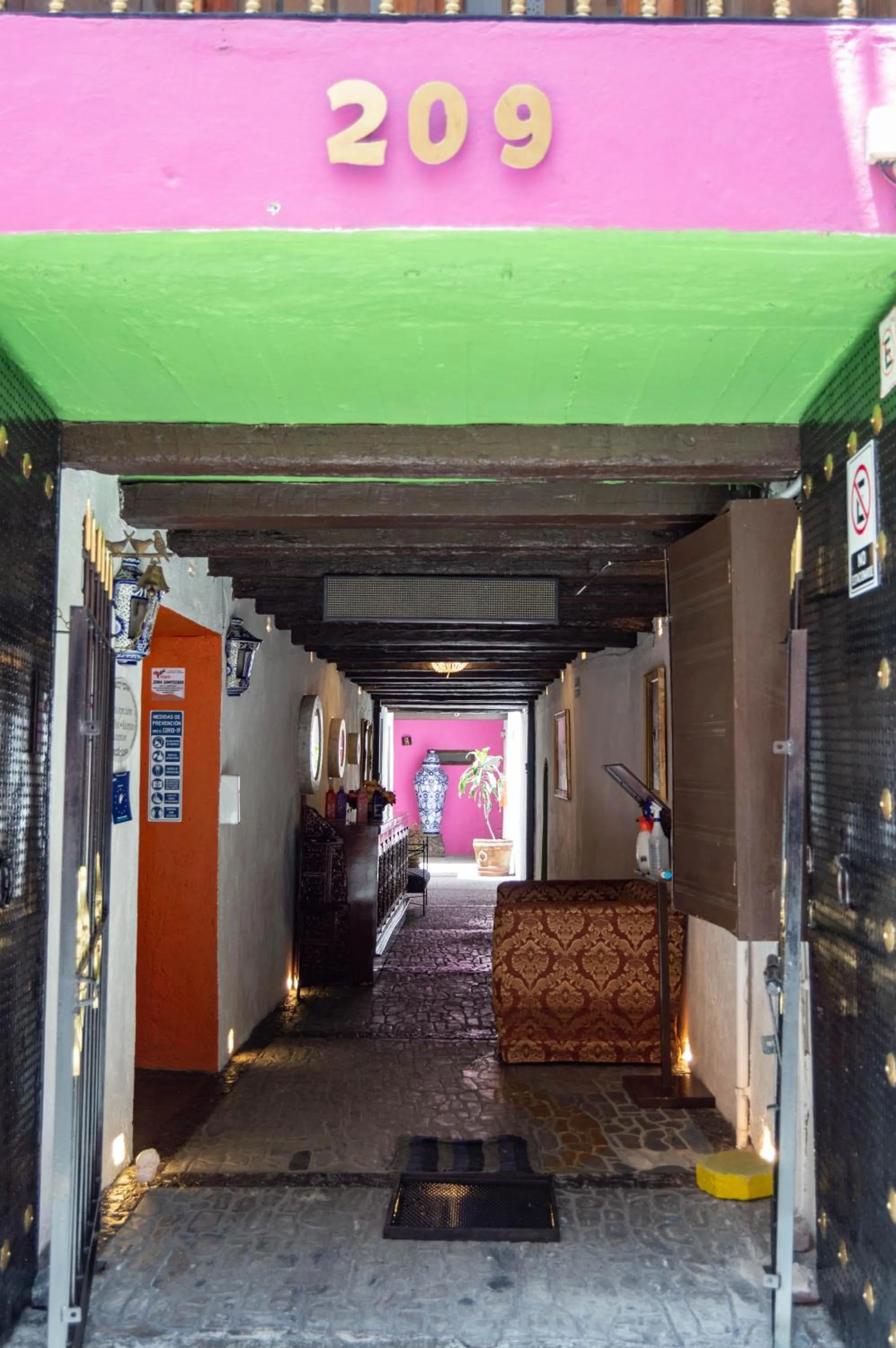 Lobby or reception in HOTEL BACANTES