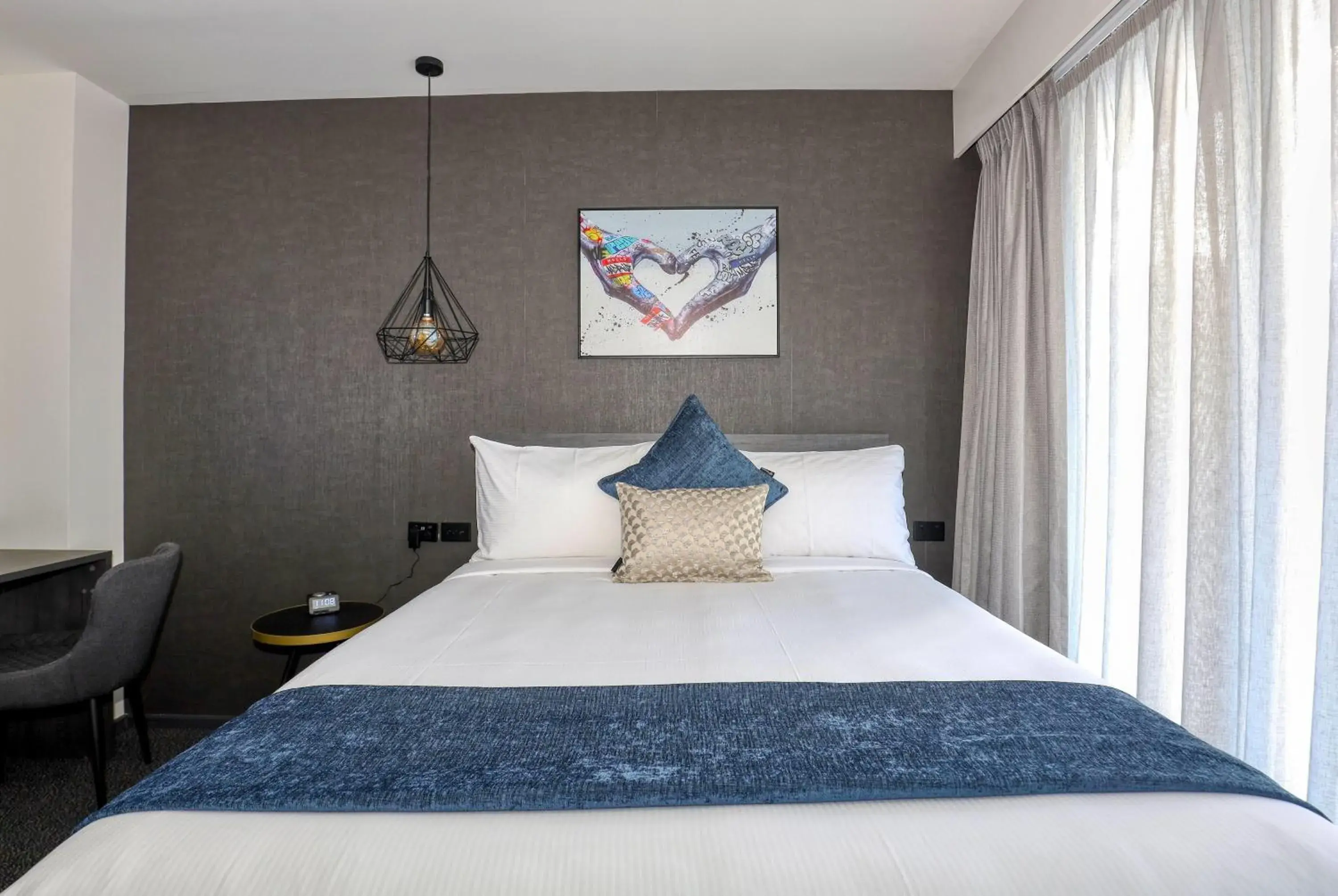 Photo of the whole room, Bed in Microtel by Wyndham Wellington Photo of the whole room, Bed in Microtel by Wyndham Wellington