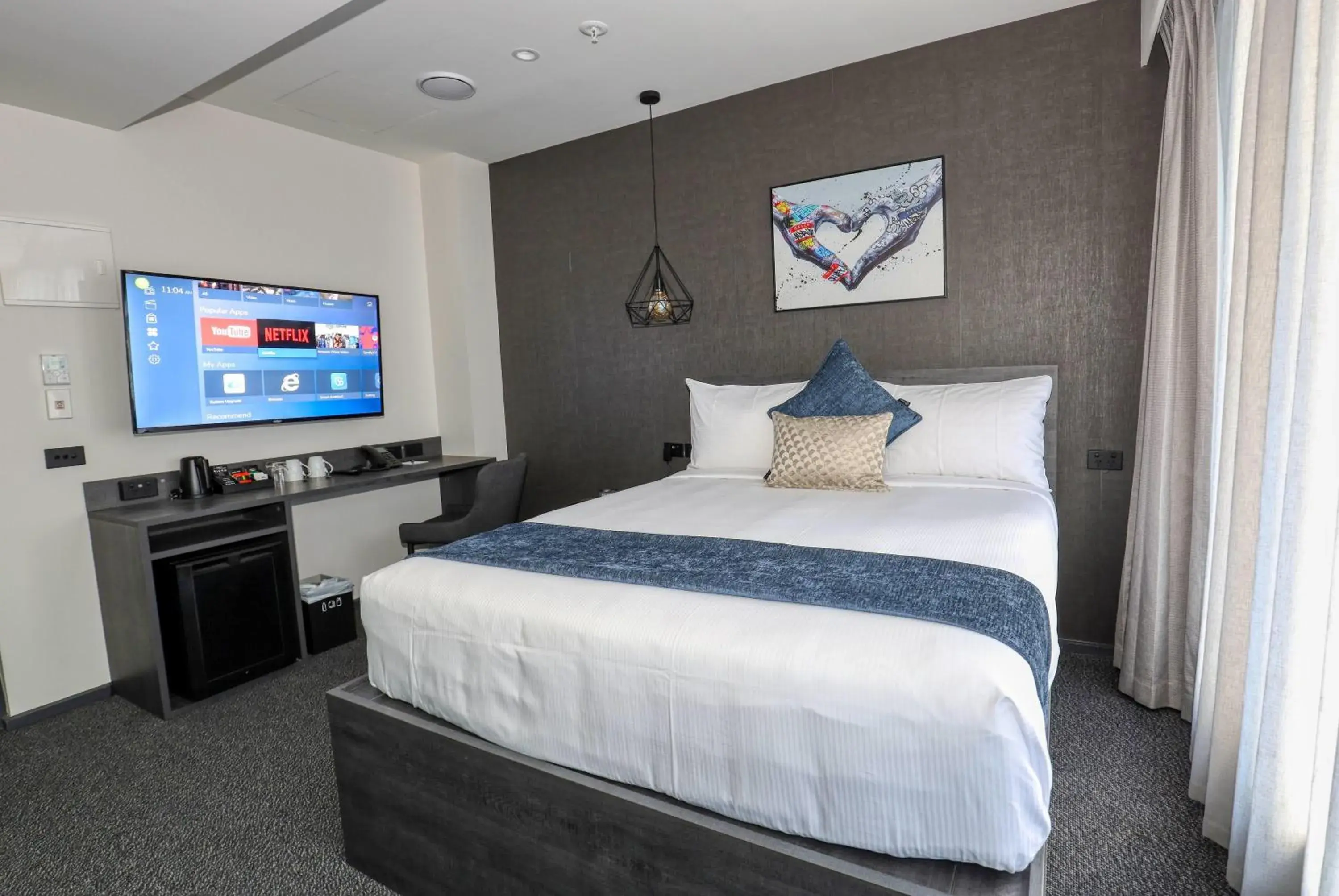 Photo of the whole room, Bed in Microtel by Wyndham Wellington Photo of the whole room, Bed in Microtel by Wyndham Wellington