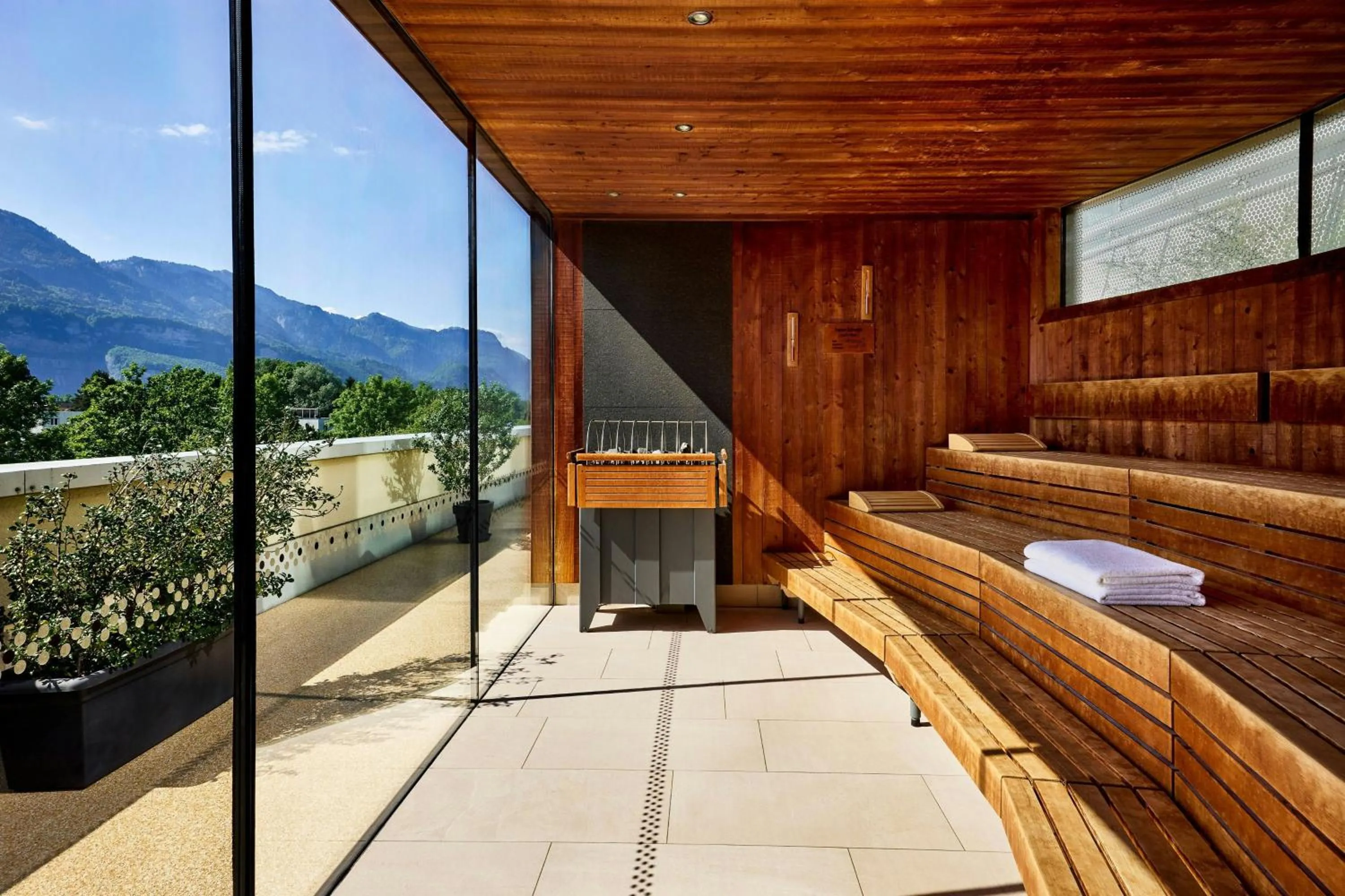 Spa and wellness centre/facilities in Four Points by Sheraton Panoramahaus Dornbirn