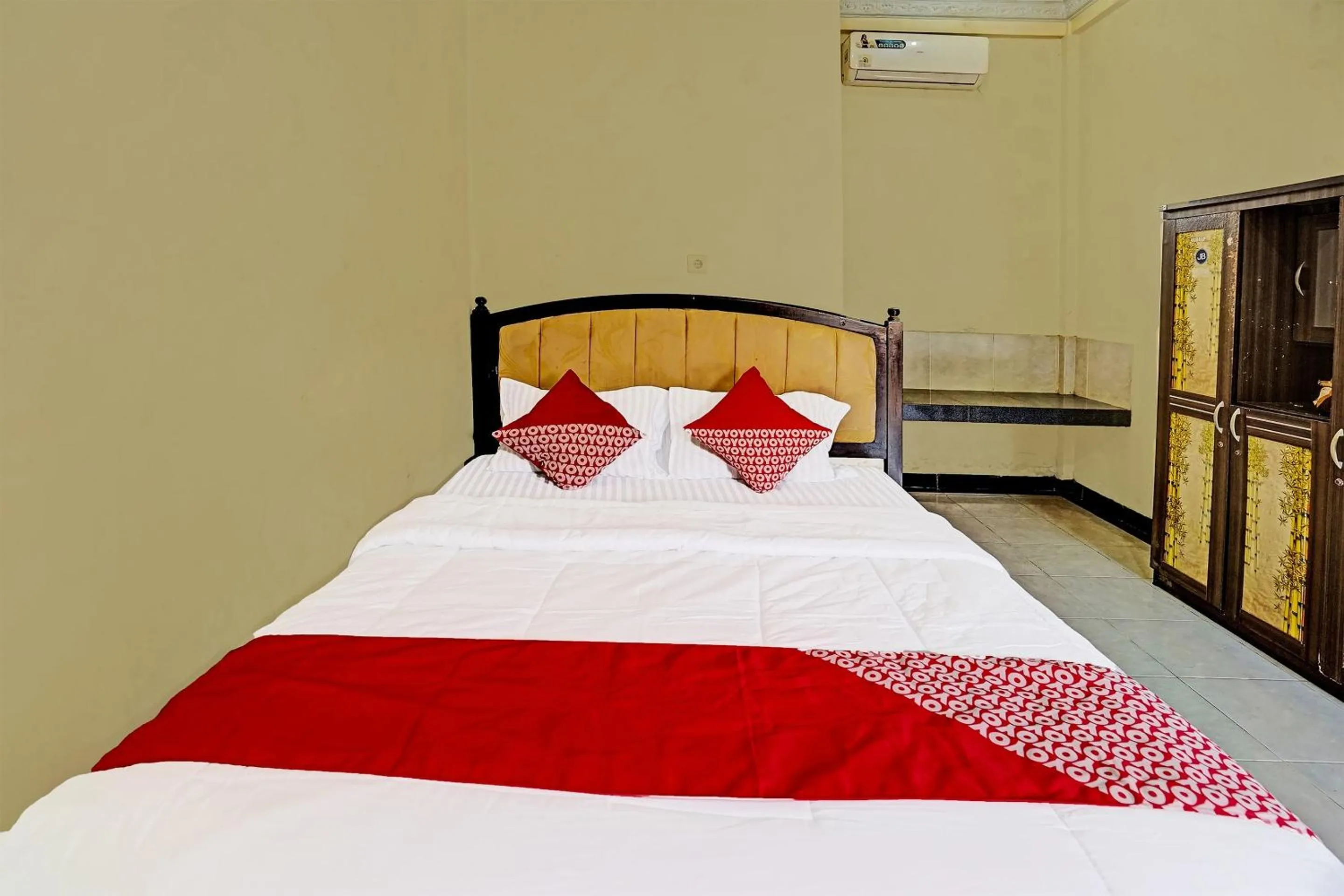 Bedroom in OYO 90508 Wisma Kenanga