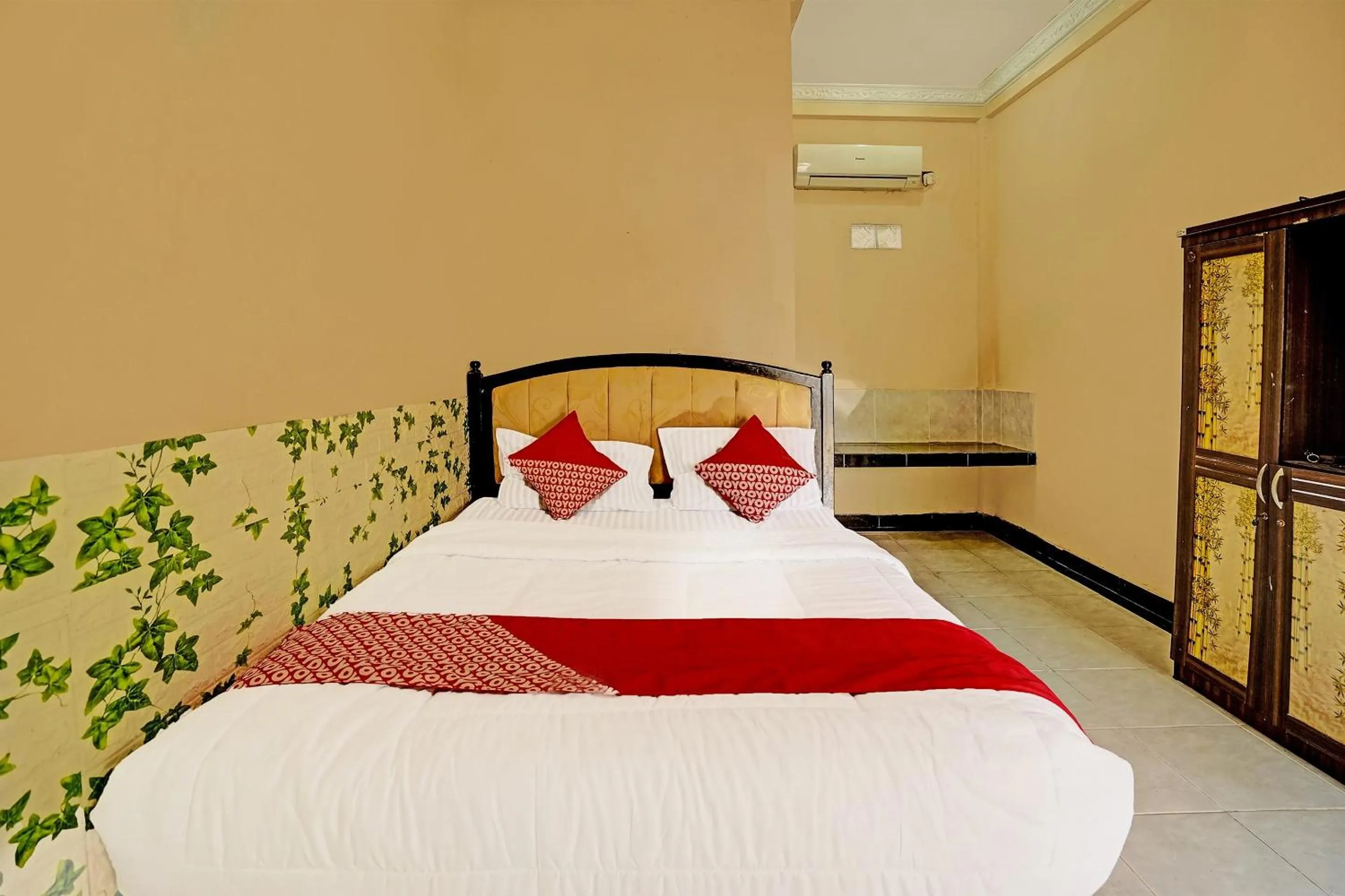 Bedroom in OYO 90508 Wisma Kenanga