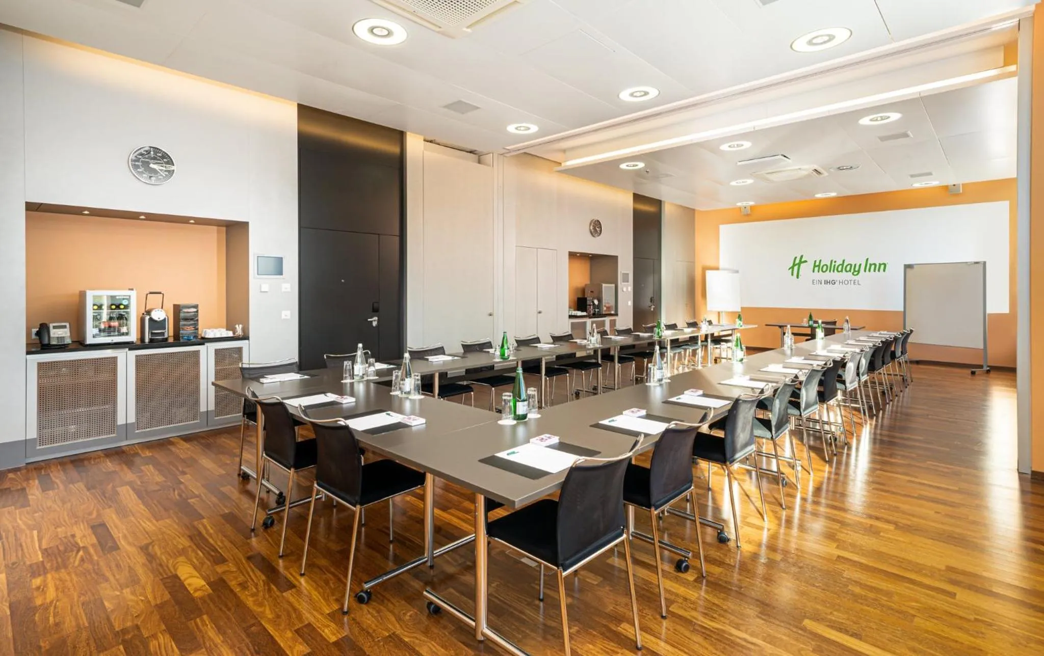 Meeting/conference room in Holiday Inn Bern Westside by IHG