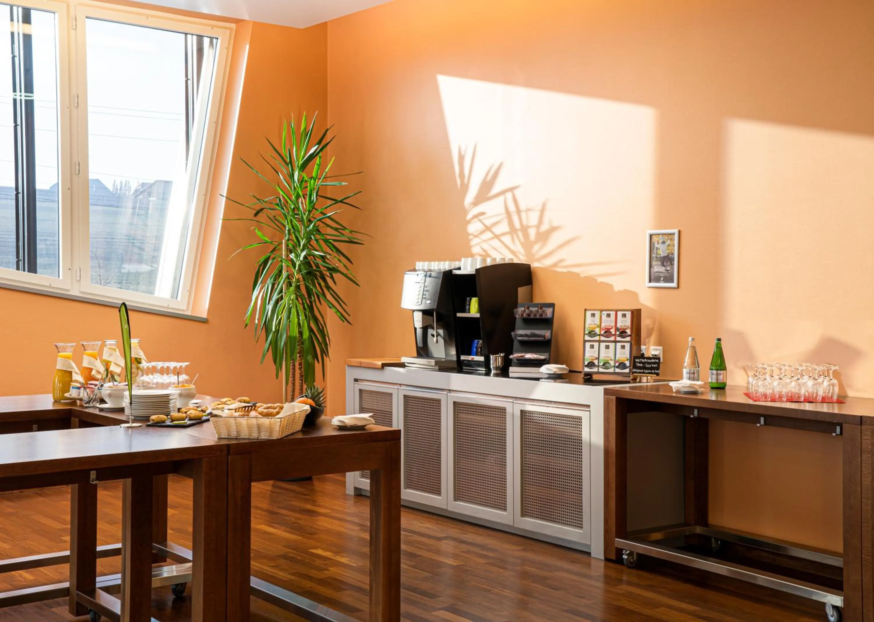 Dining area in Holiday Inn Bern Westside by IHG