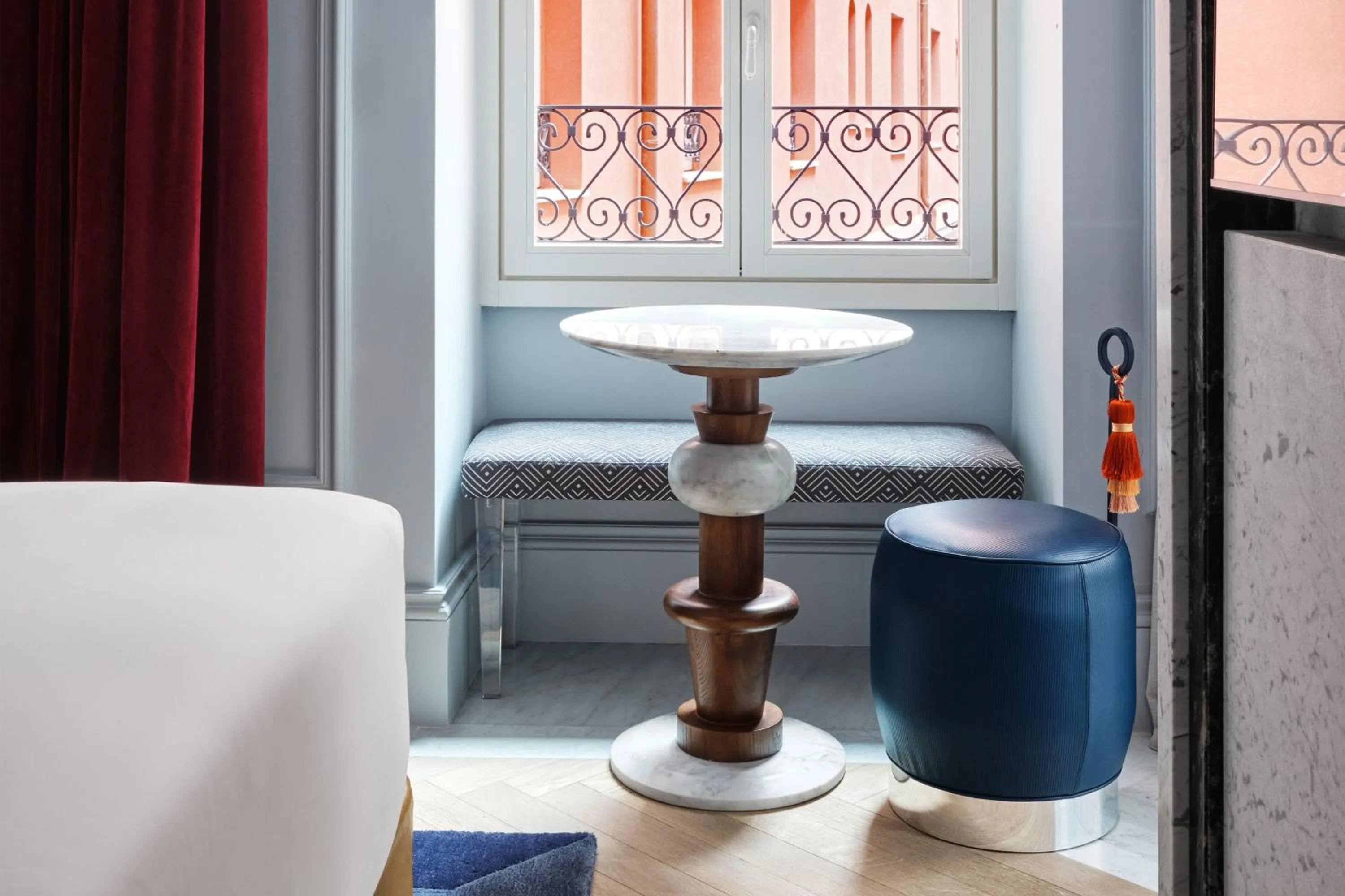 Photo of the whole room, Bed in W Rome