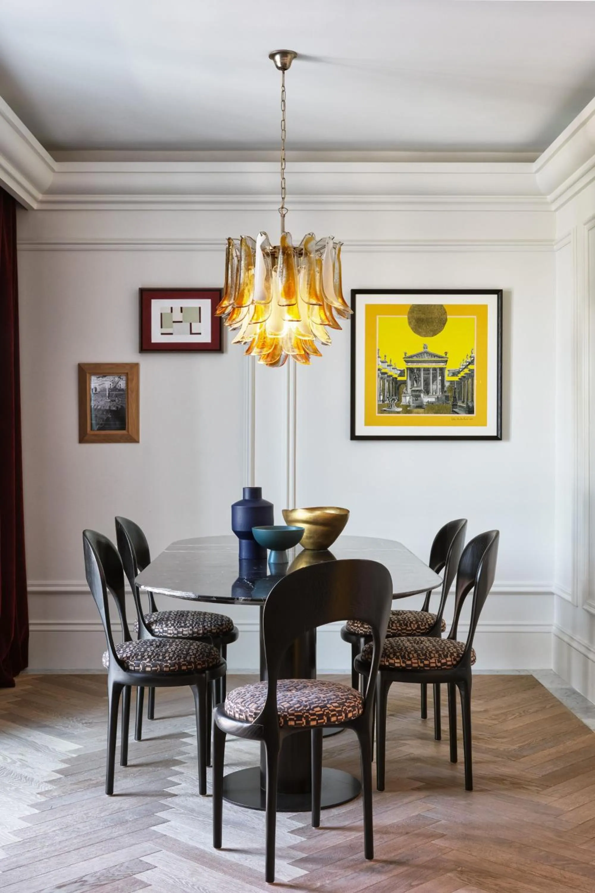 Photo of the whole room in W Rome