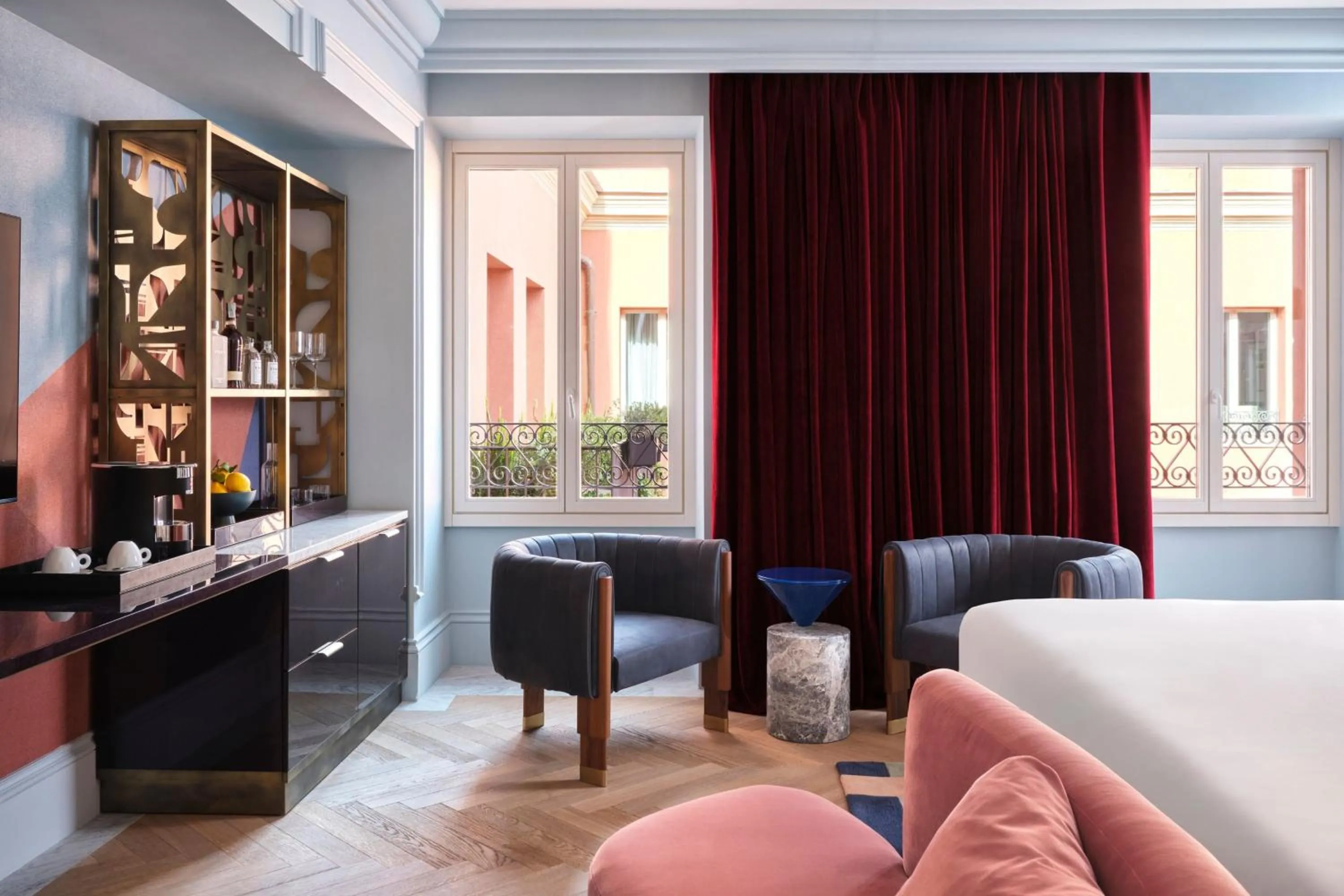 Photo of the whole room in W Rome