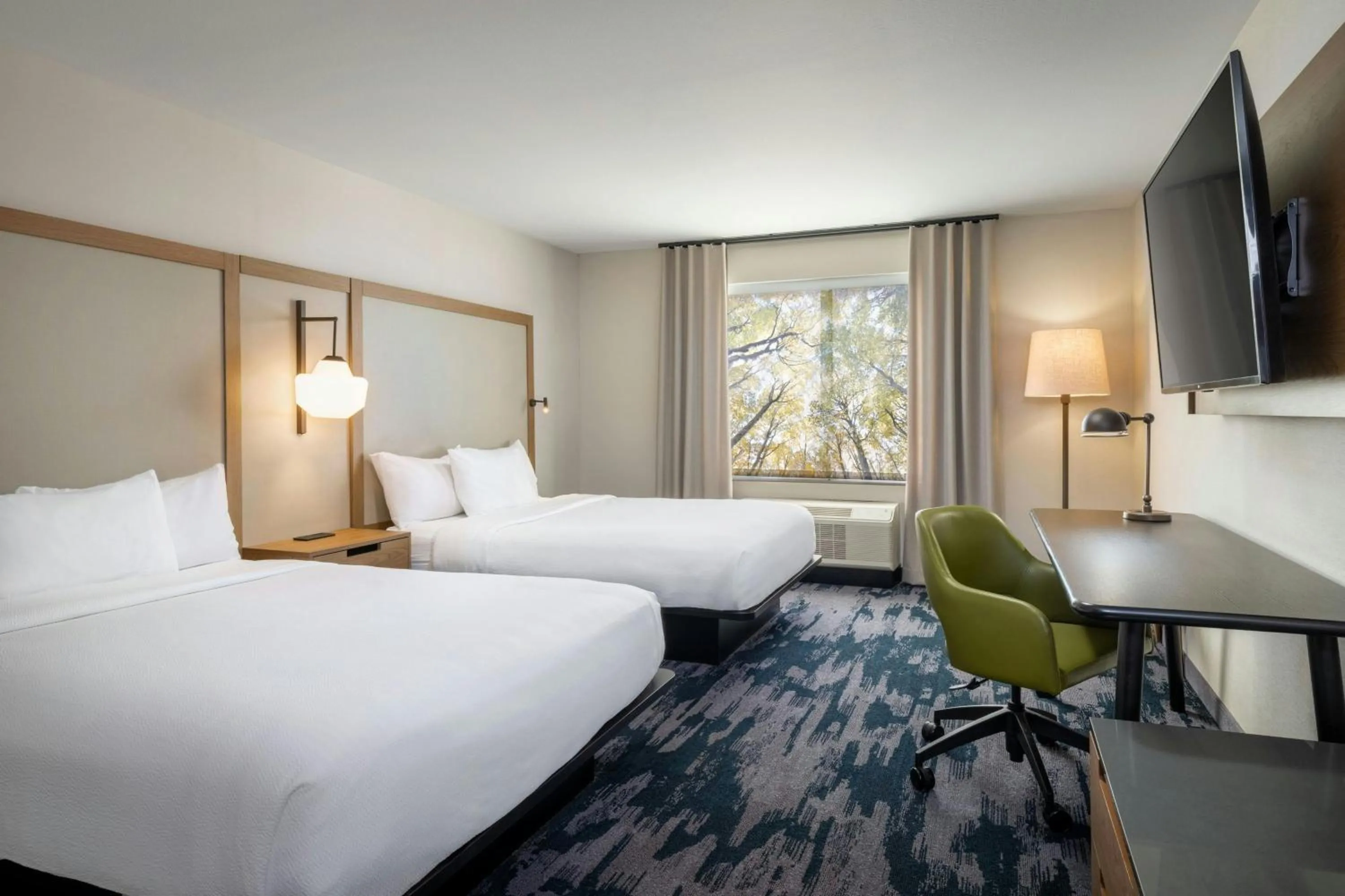 Photo of the whole room, Bed in Fairfield by Marriott Inn & Suites Louisville Shepherdsville