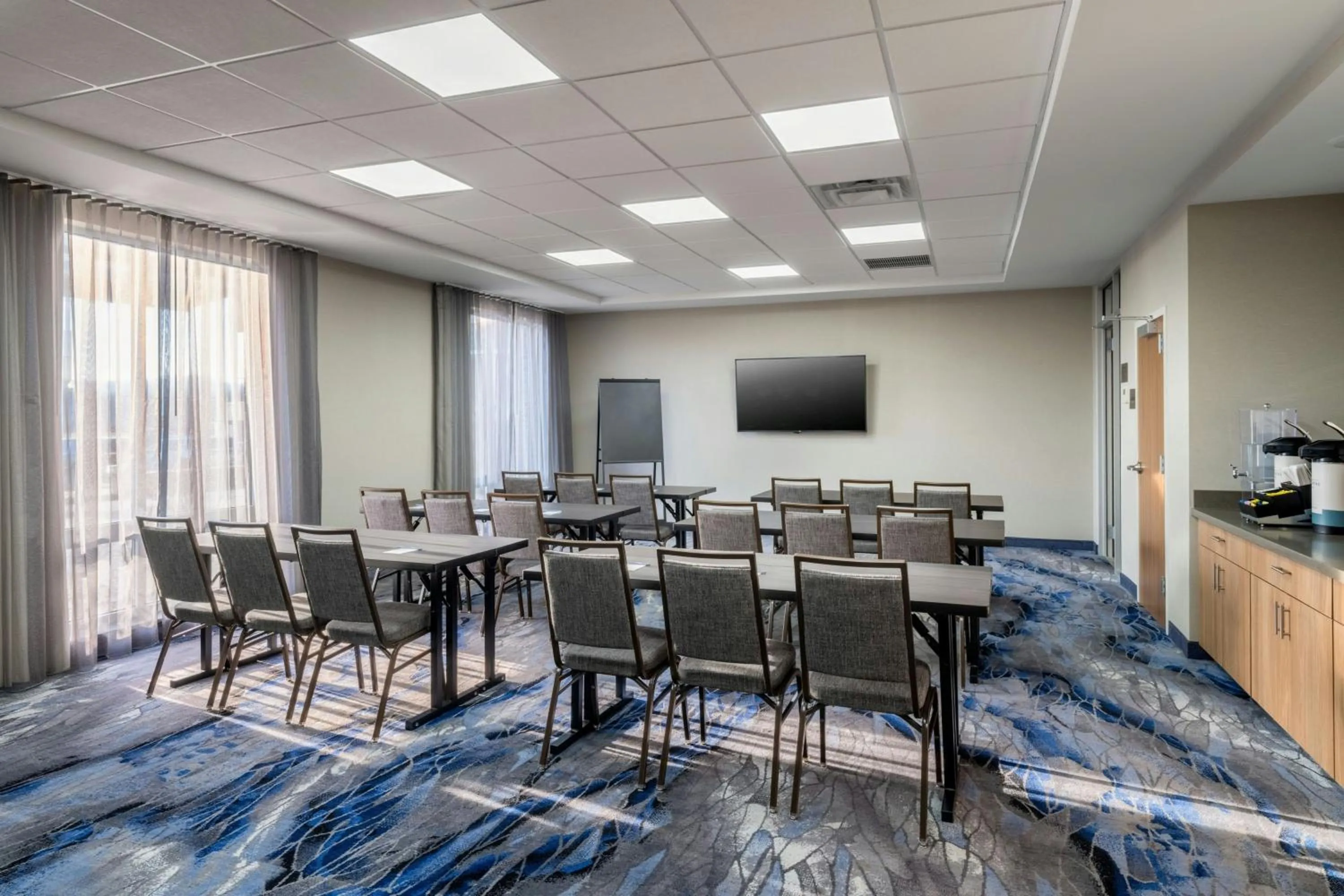 Meeting/conference room in Fairfield by Marriott Inn & Suites Louisville Shepherdsville