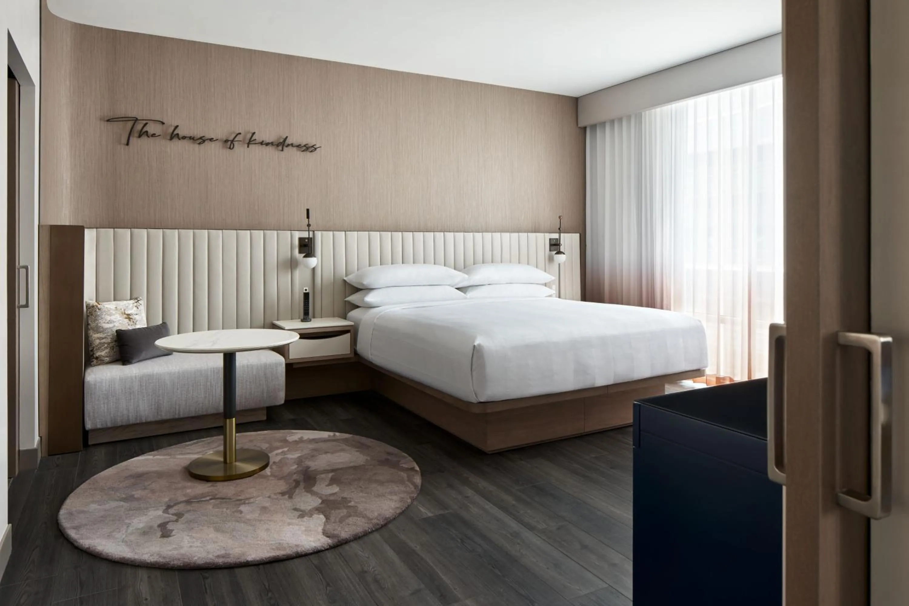 Bedroom, Bed in Marriott Bethesda Downtown at Marriott HQ