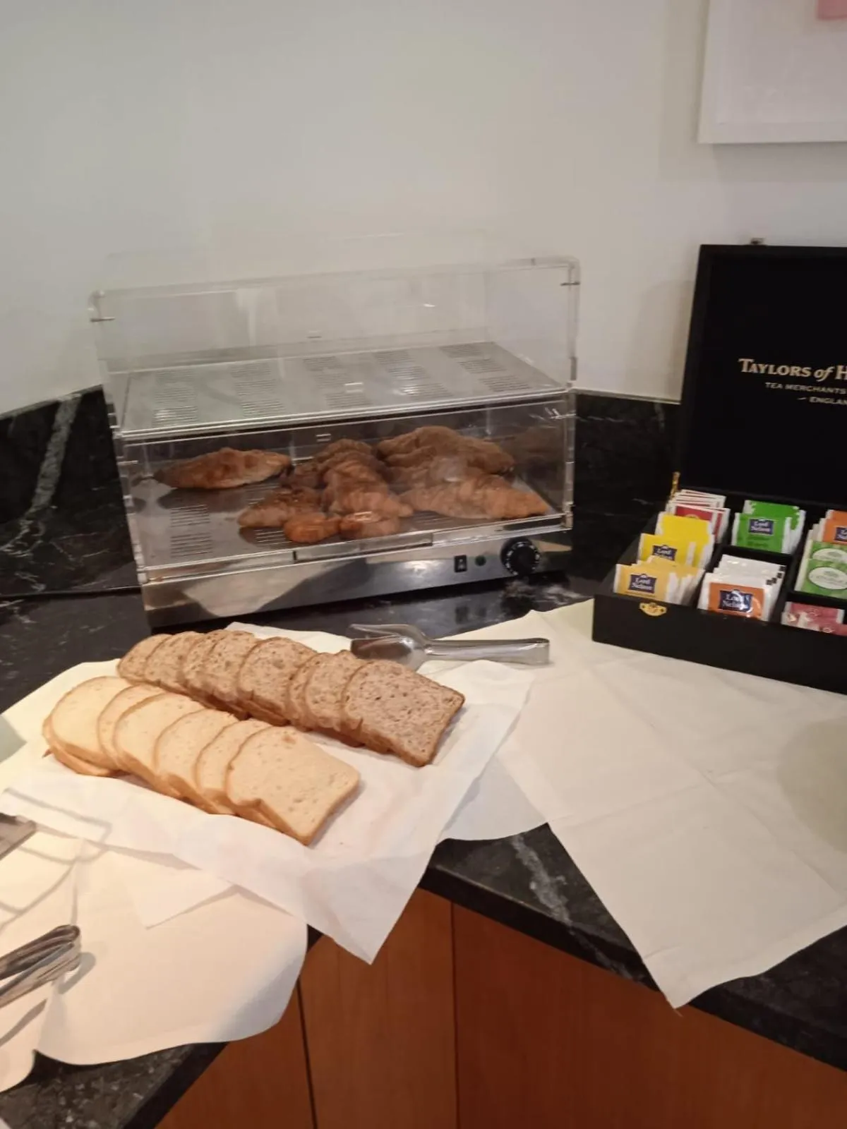 Breakfast in HOTEL DUCA D'AOSTA