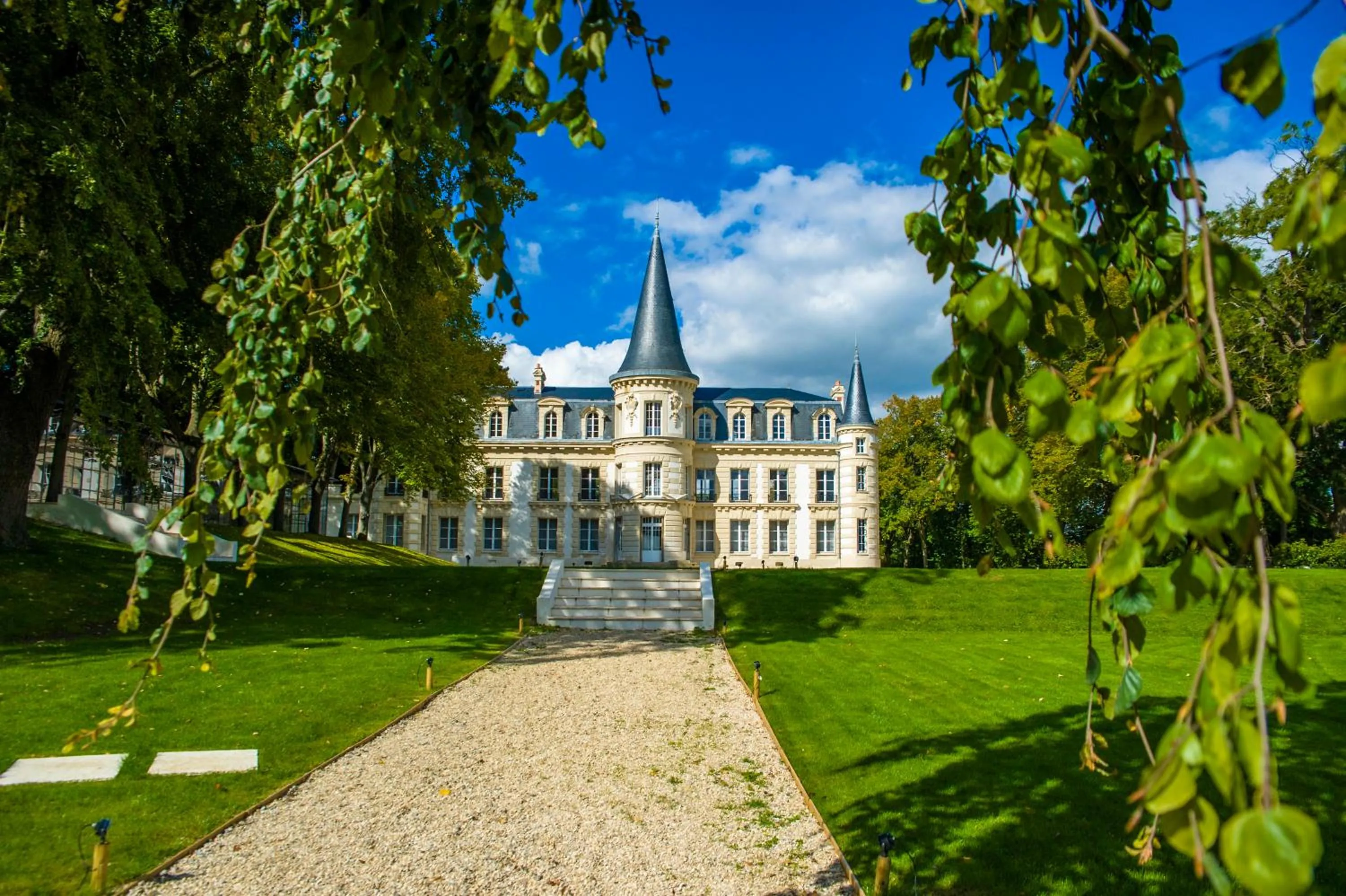Le Château d Hardricourt
