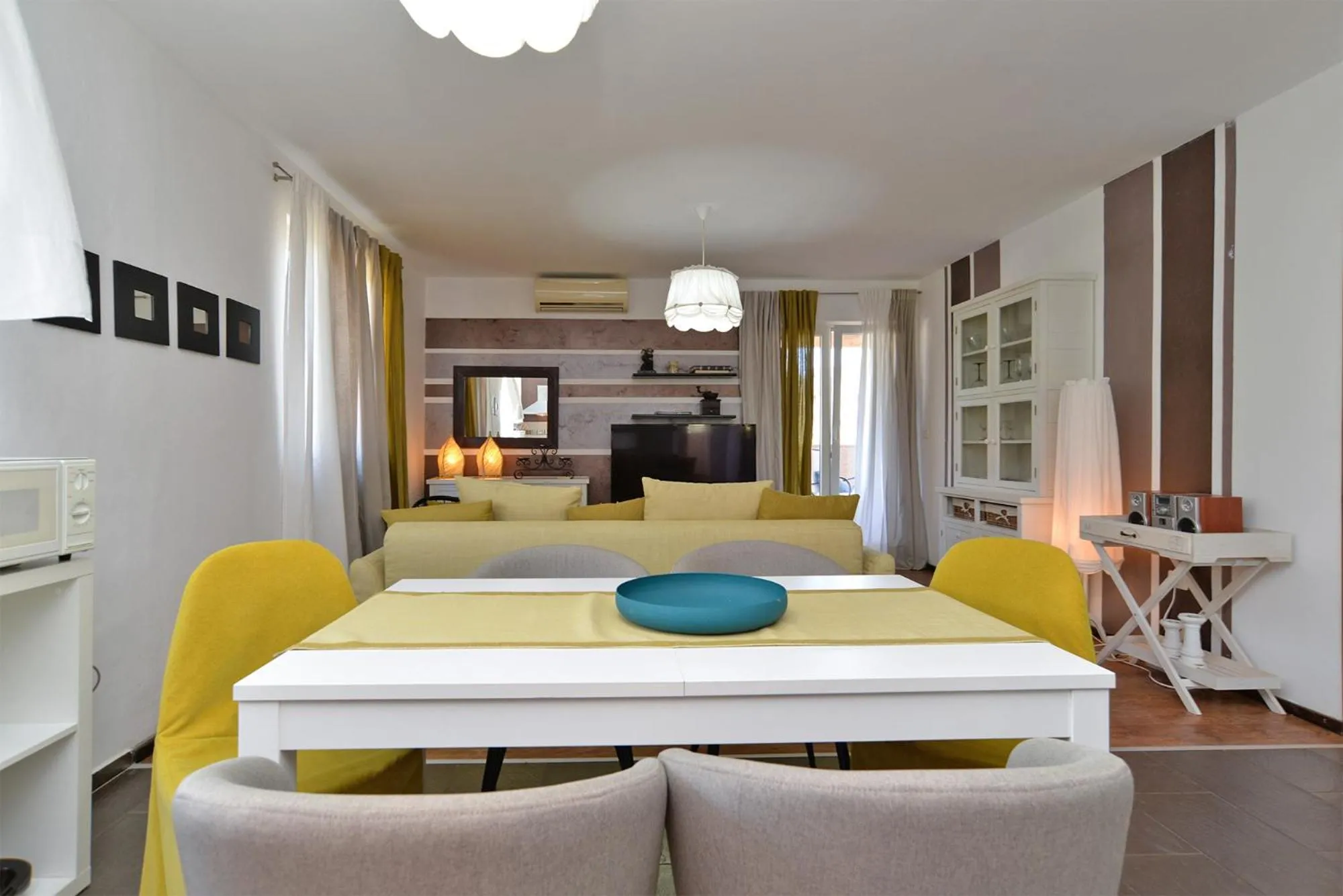 House Vesna 2101