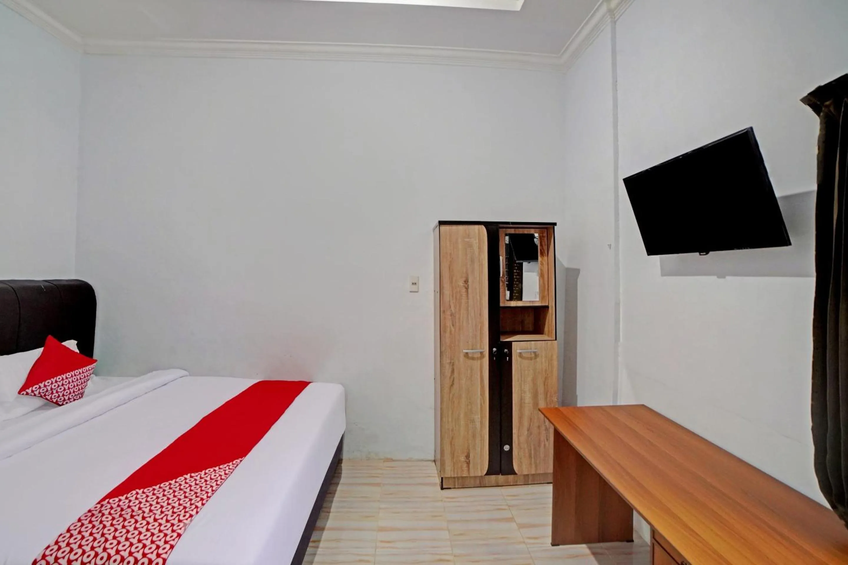 Bedroom, Bed in Hotel O Madina Residence Syariah