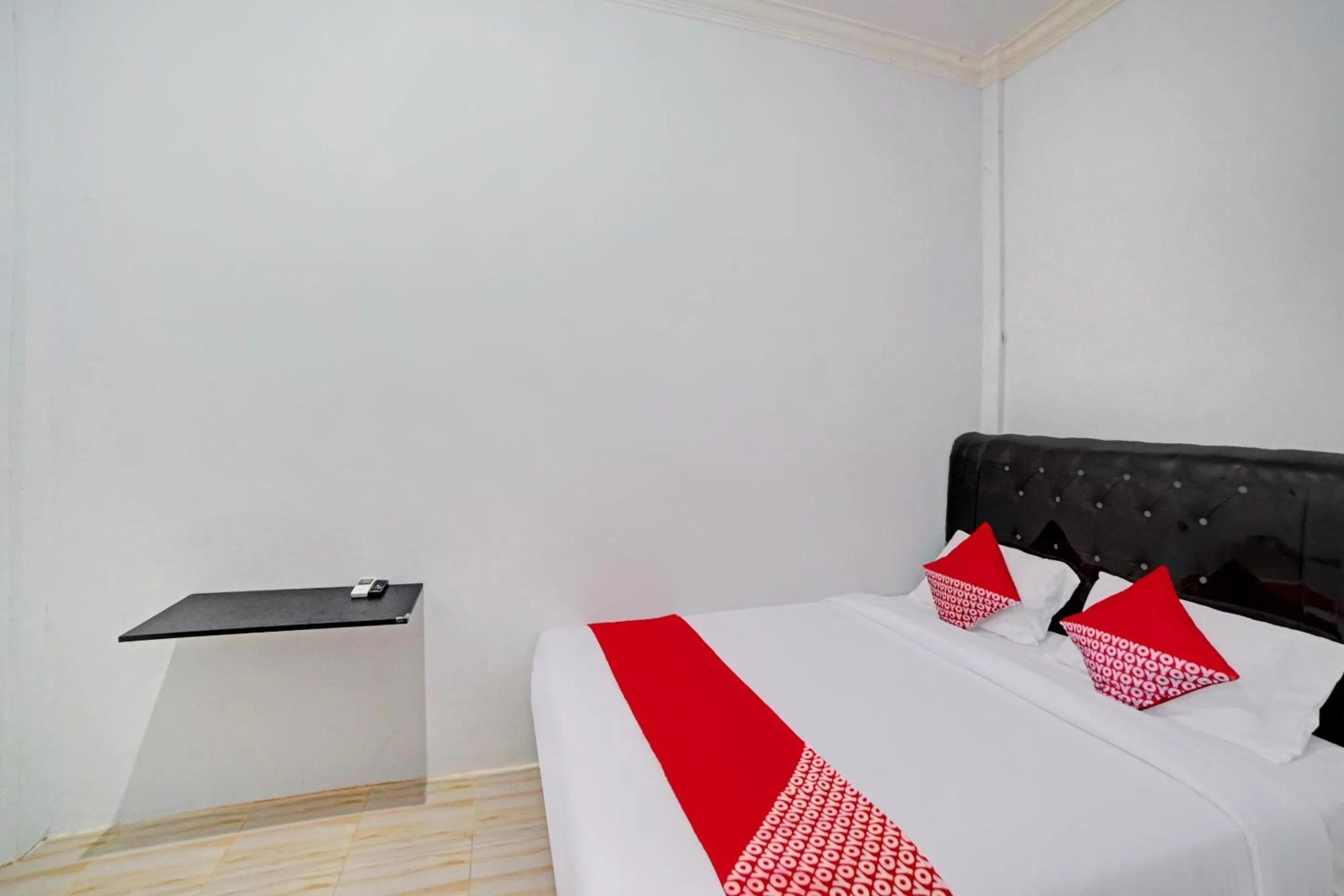 Bedroom, Bed in Hotel O Madina Residence Syariah