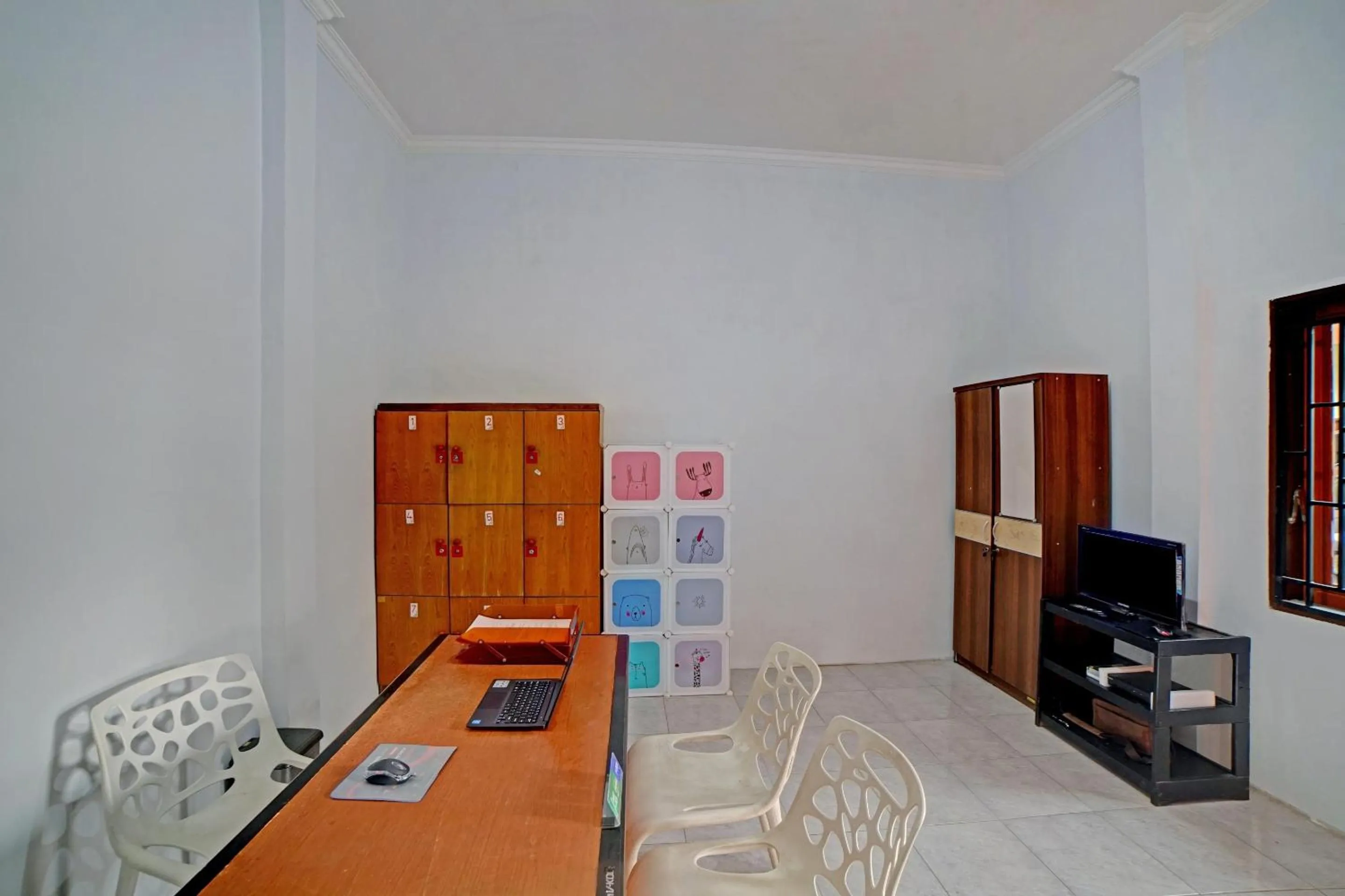 Lobby or reception in Hotel O Madina Residence Syariah