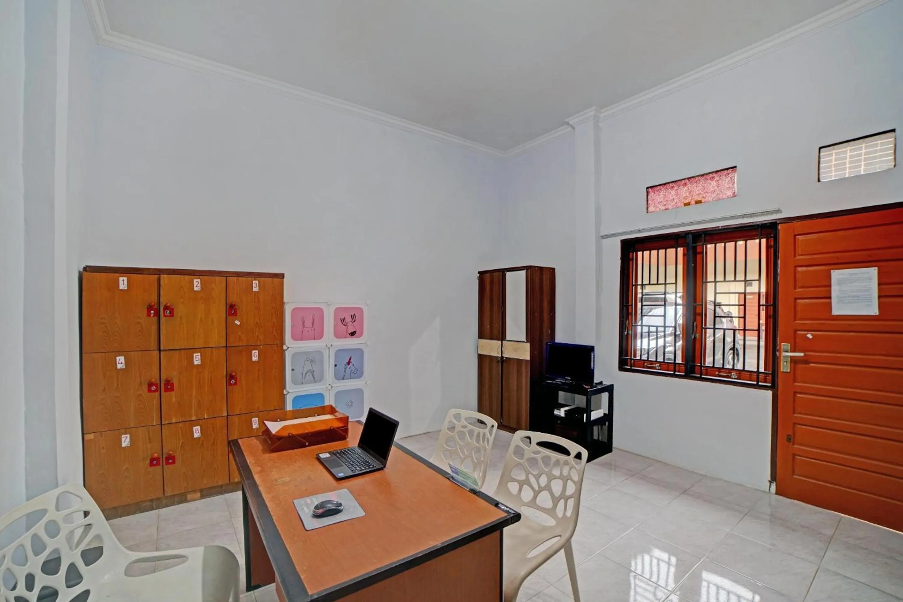 Lobby or reception in Hotel O Madina Residence Syariah