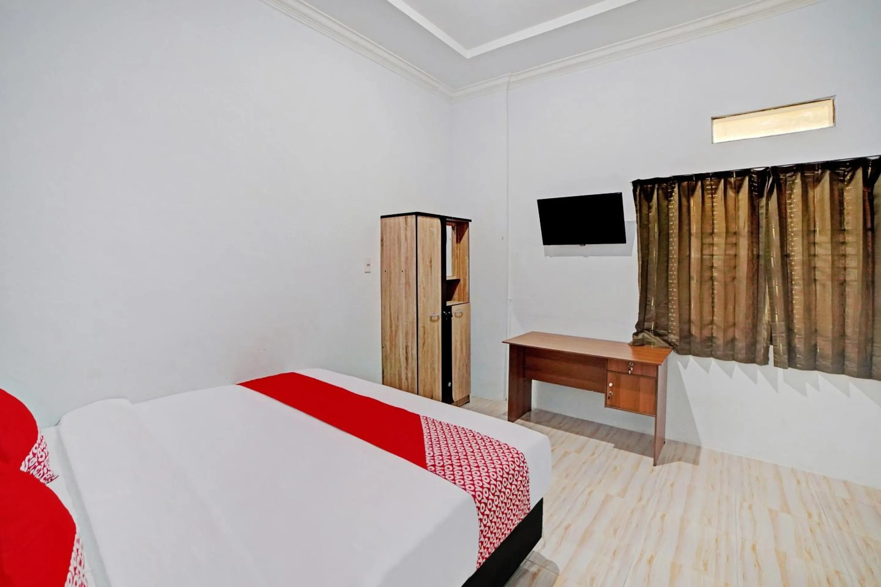 Bedroom, Bed in Hotel O Madina Residence Syariah
