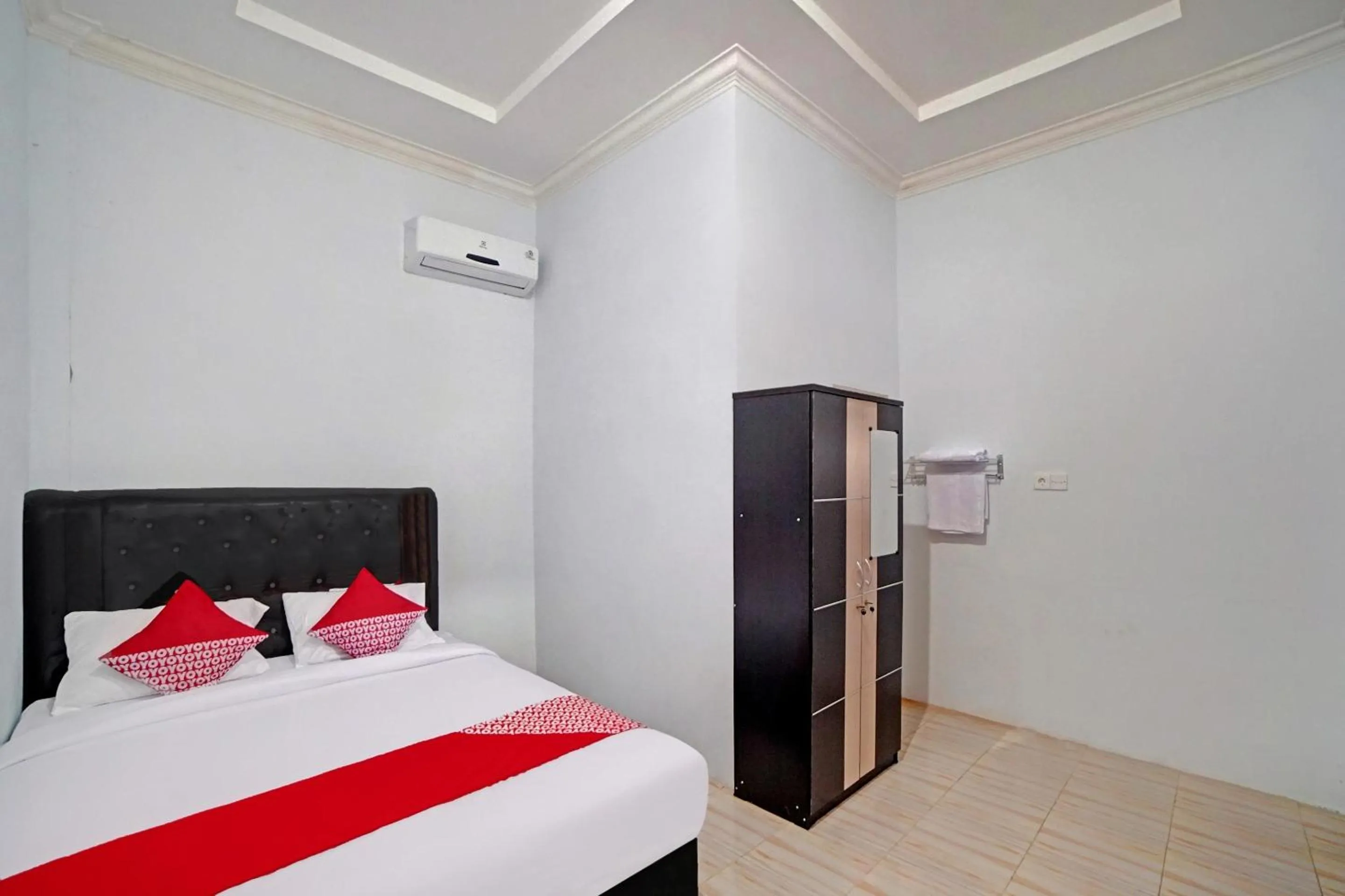 Bedroom, Bed in Hotel O Madina Residence Syariah