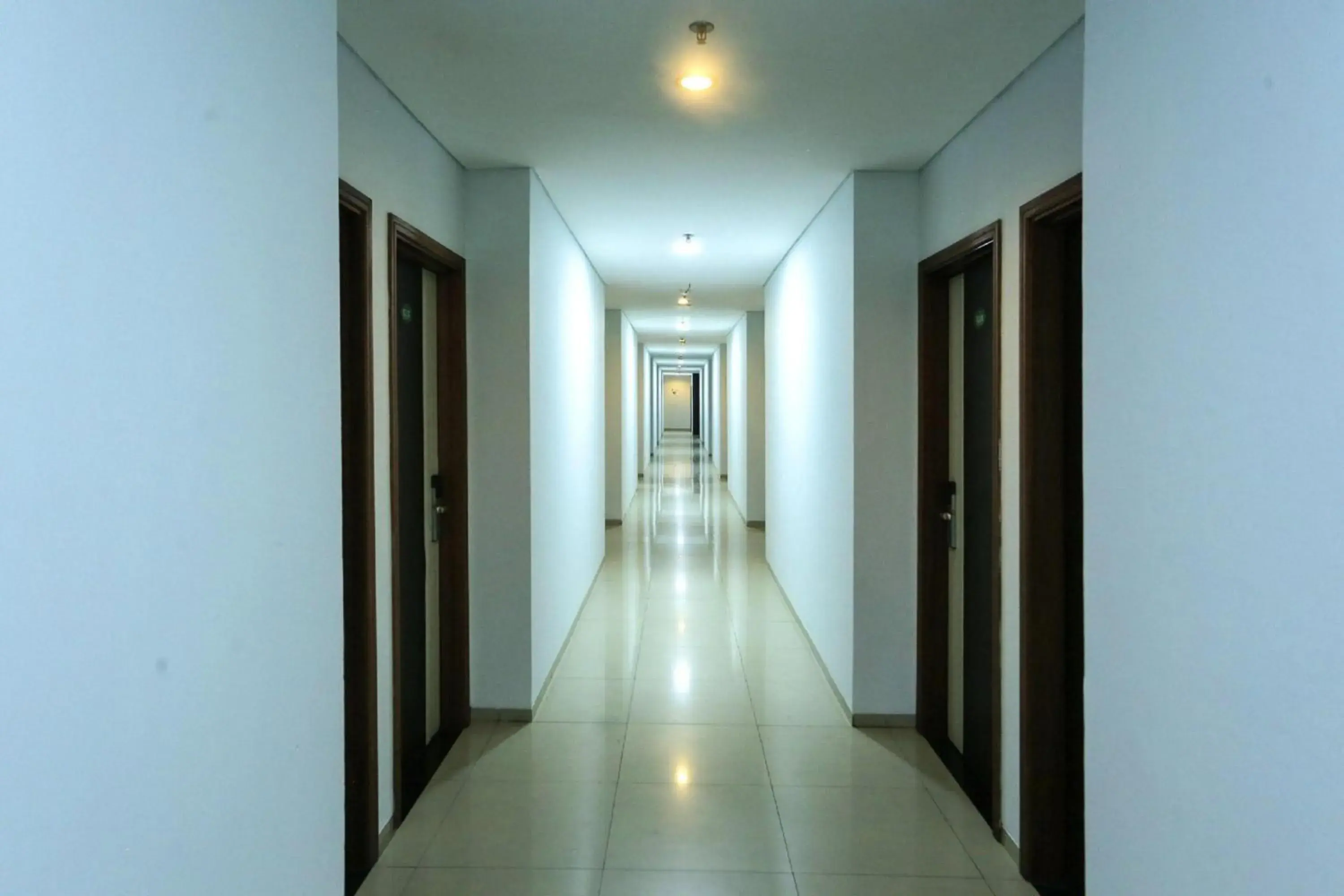 Lobby or reception in Super OYO Townhouse OAK Hotel Fiducia Pondok Gede Lobby or reception in Super OYO Townhouse OAK Hotel Fiducia Pondok Gede