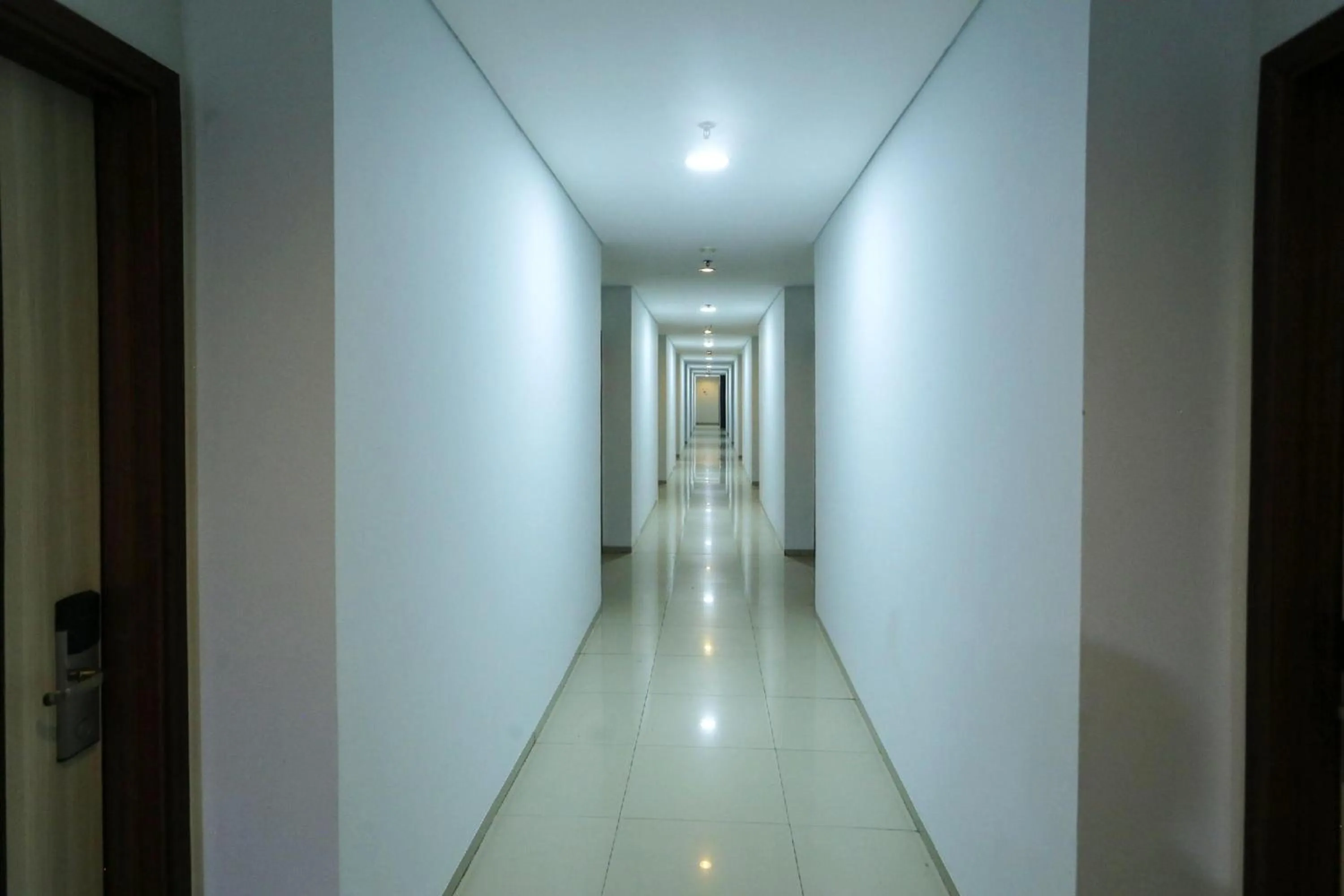 Lobby or reception in Super OYO Townhouse OAK Hotel Fiducia Pondok Gede