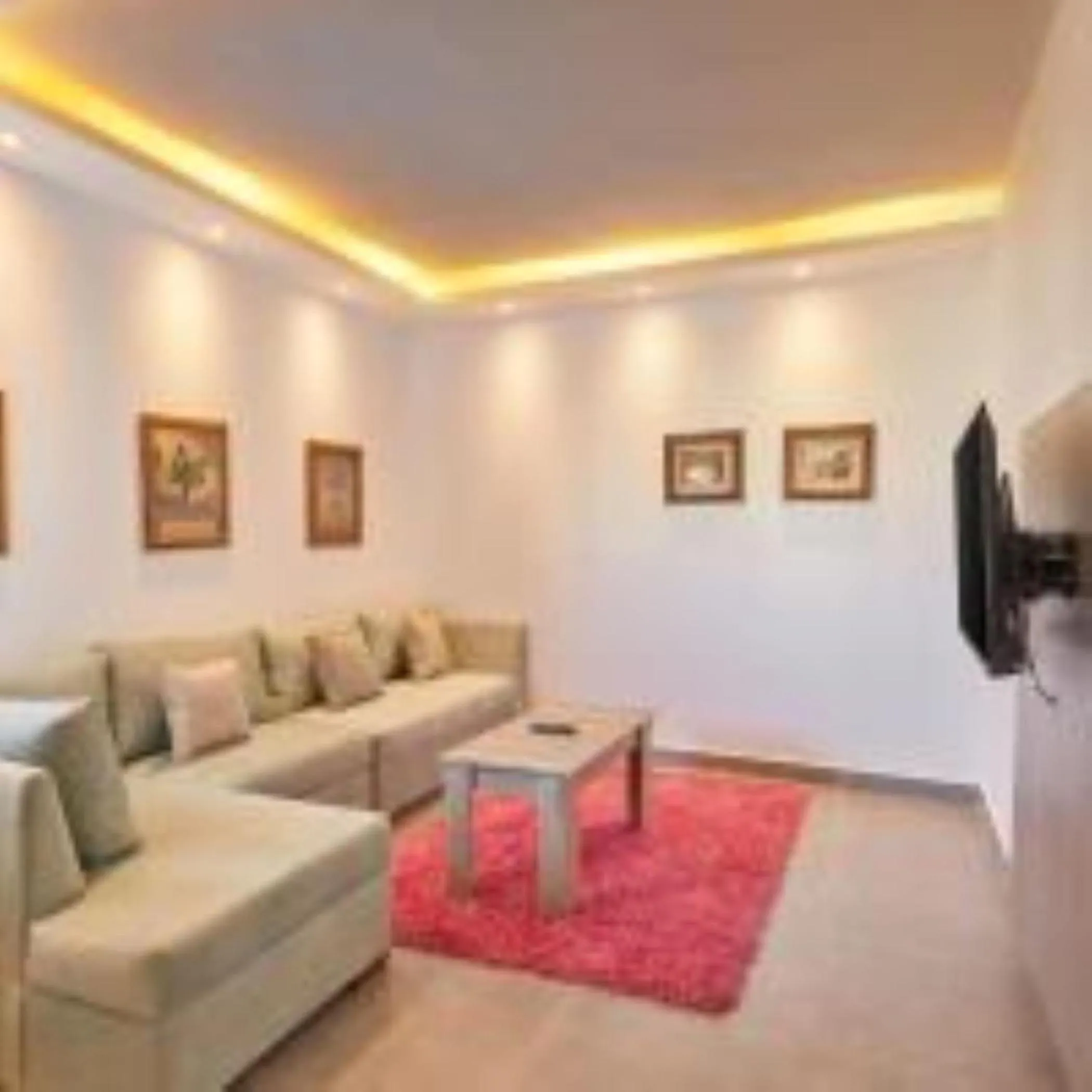 Golden Lake Marina Hotel