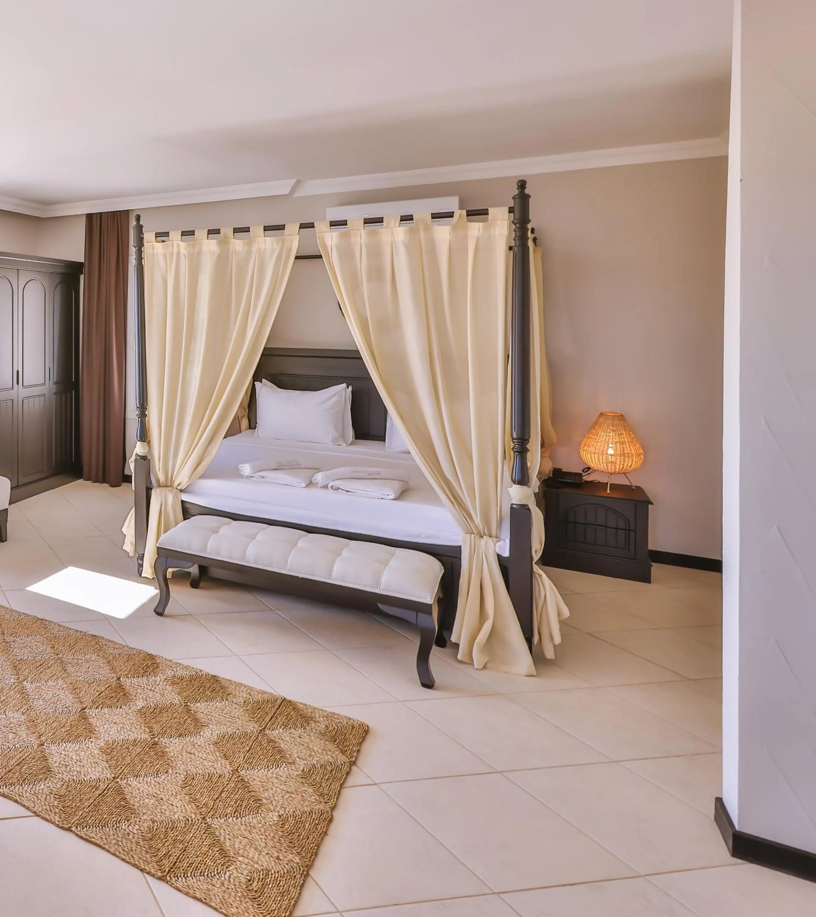 Bedroom, Bed in Hill House Adult Only