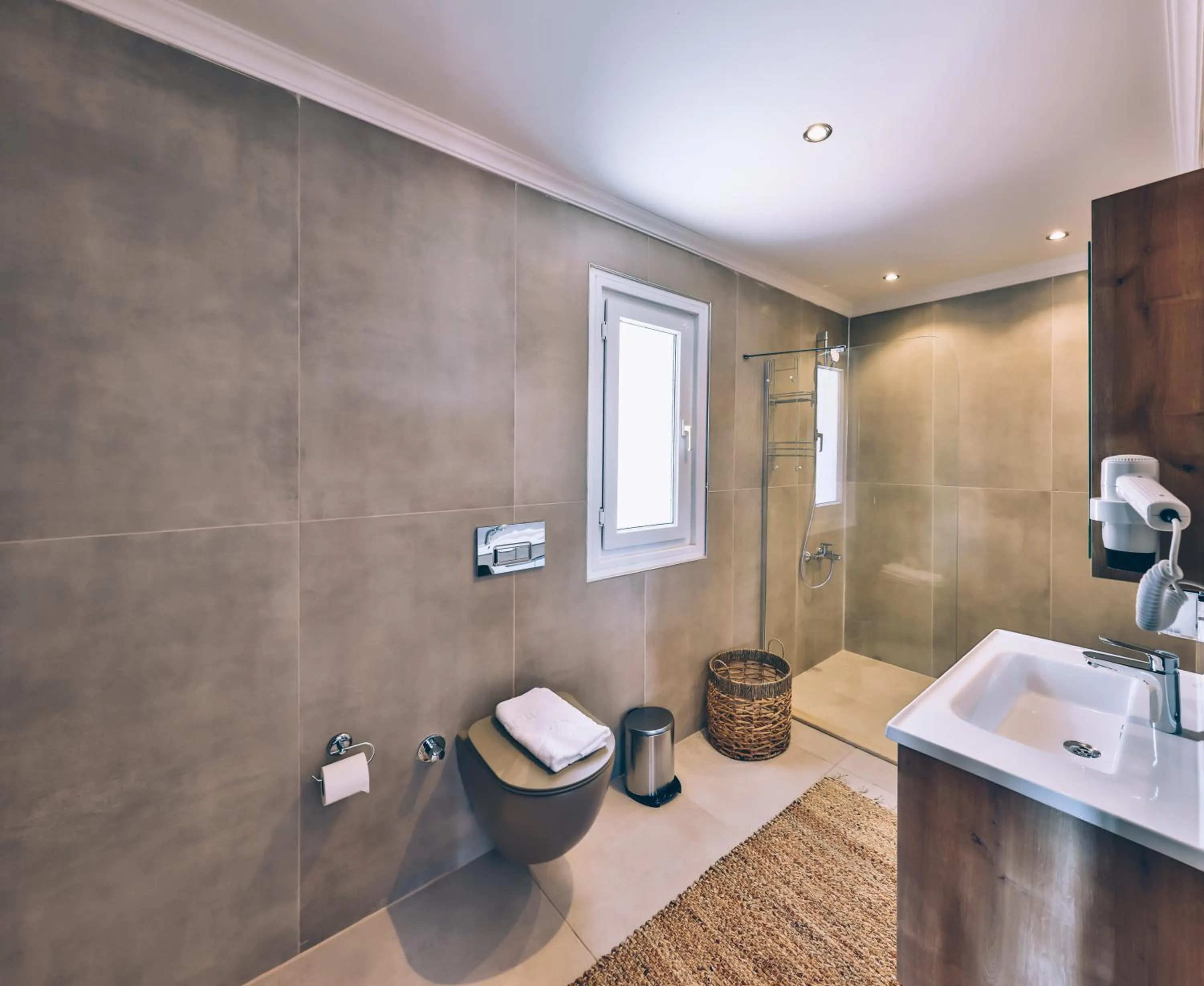 Bathroom in Hill House Adult Only