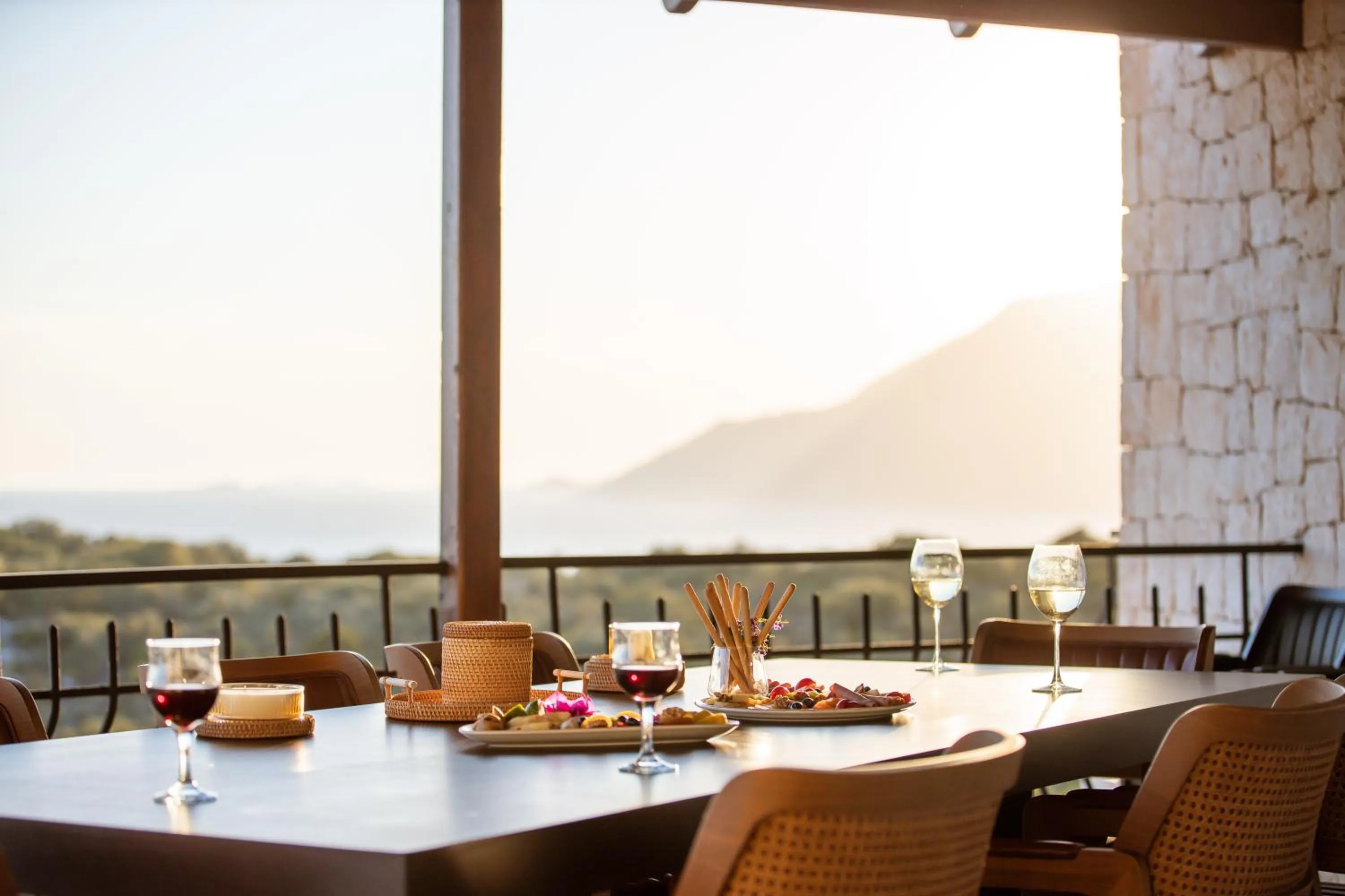 Food in Hill House Adult Only