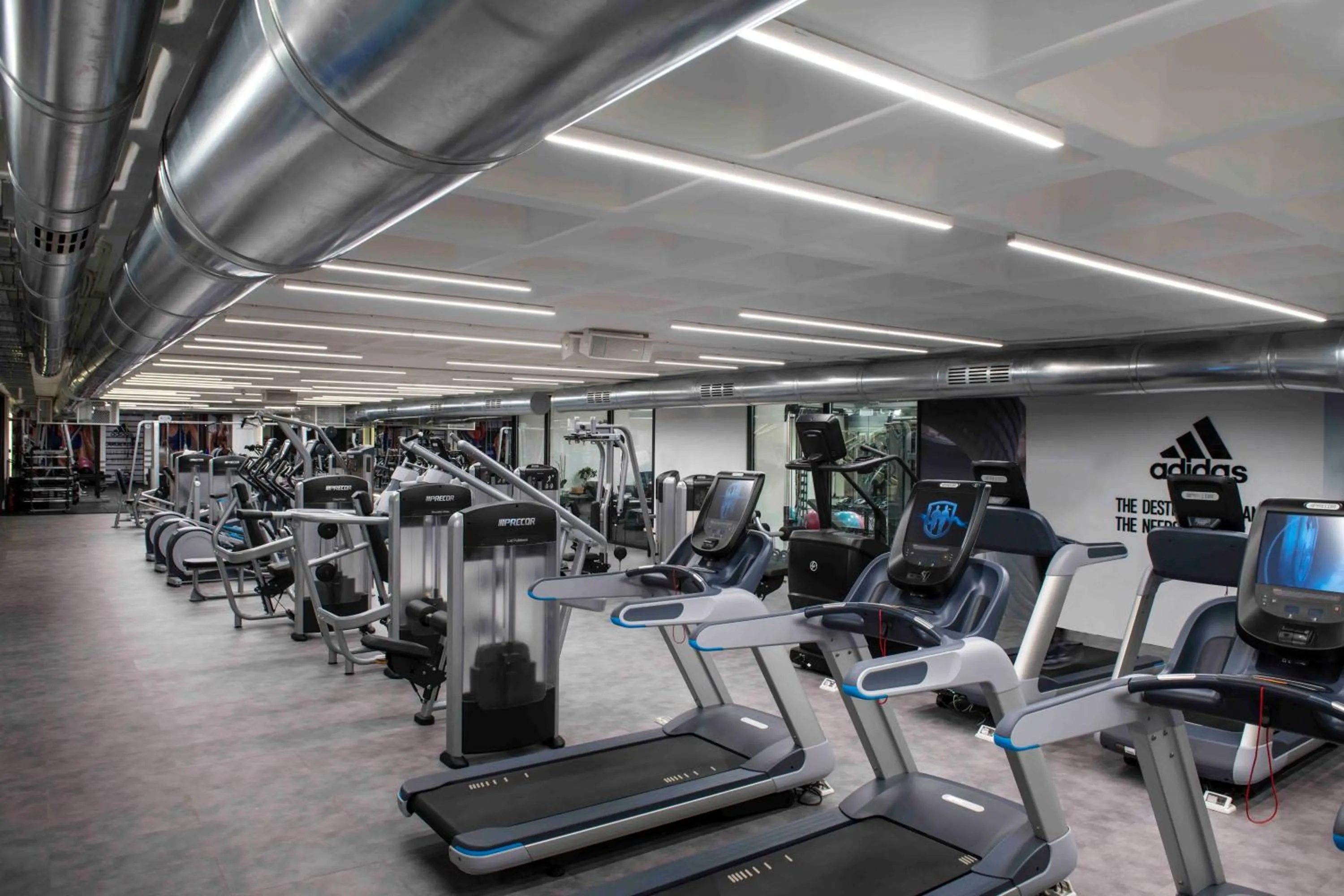 Fitness centre/facilities in Radisson Blu Hotel, Beirut Verdun