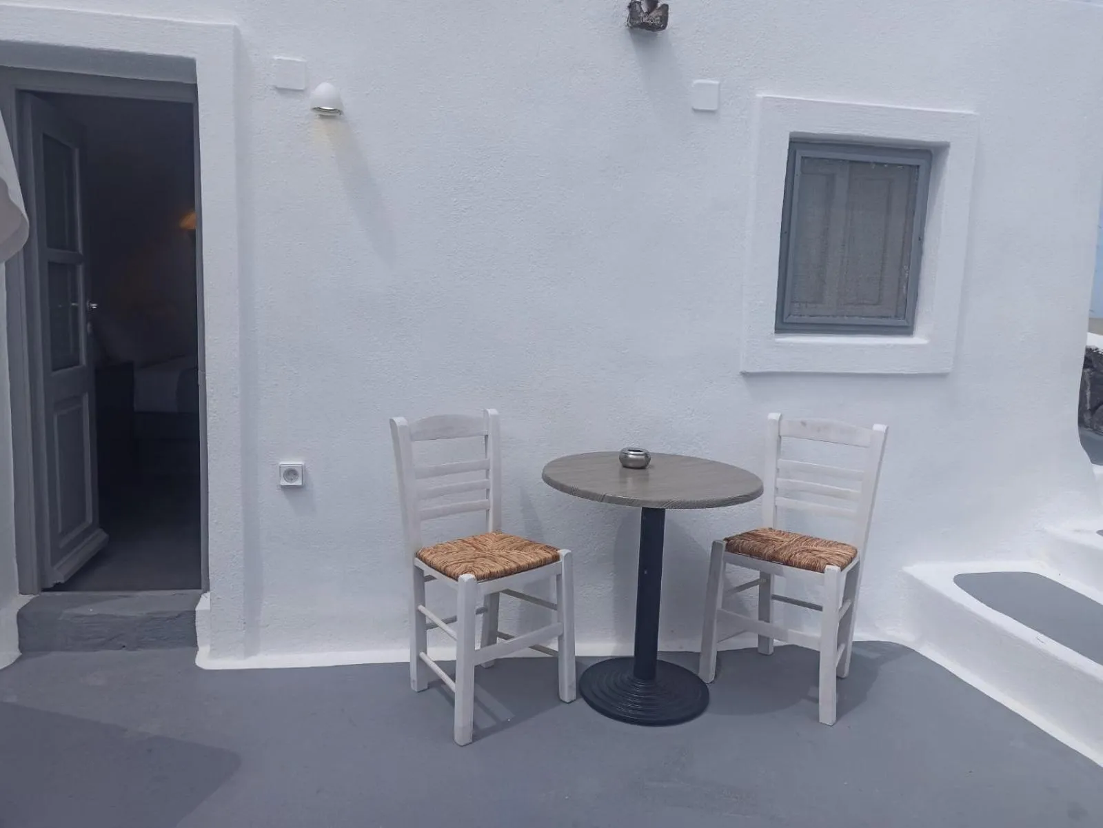 AQUA SERENITY LUXURY SUITES SANTORINI