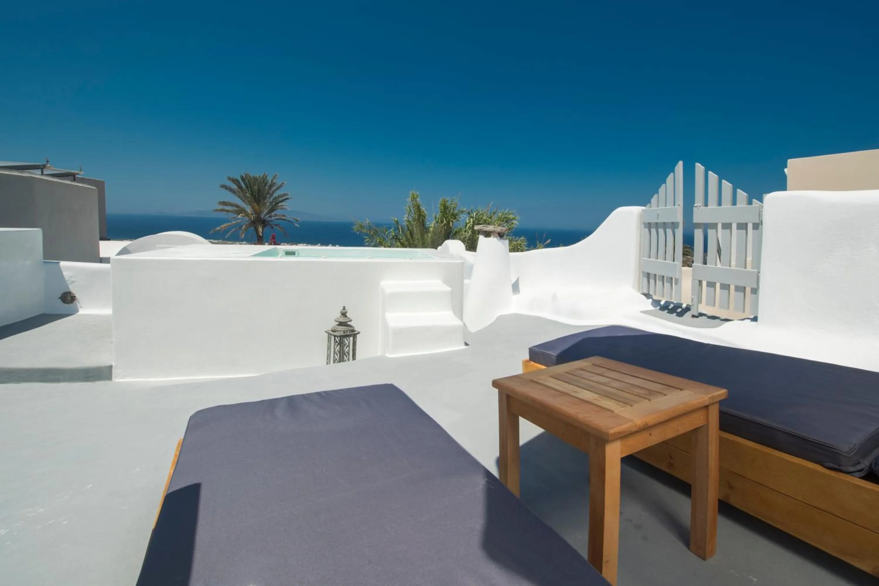 Patio in AQUA SERENITY LUXURY SUITES SANTORINI