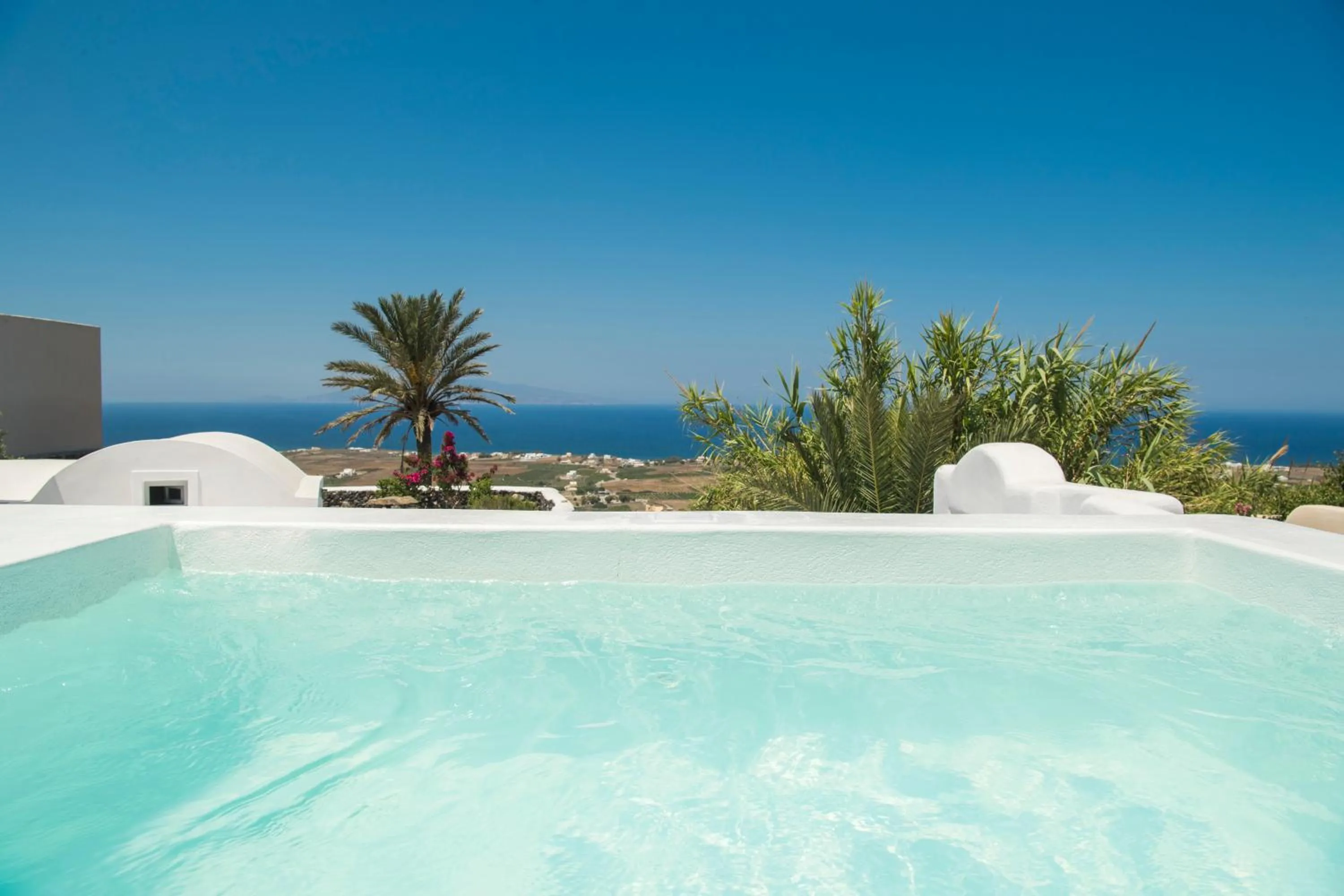 AQUA SERENITY LUXURY SUITES SANTORINI