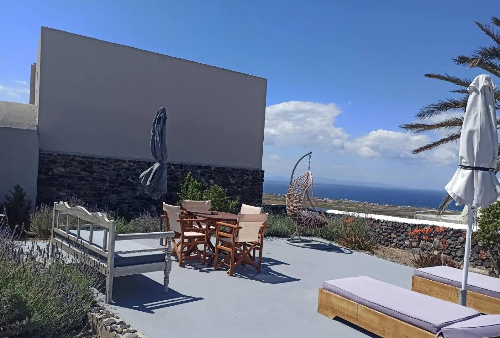 AQUA SERENITY LUXURY SUITES SANTORINI