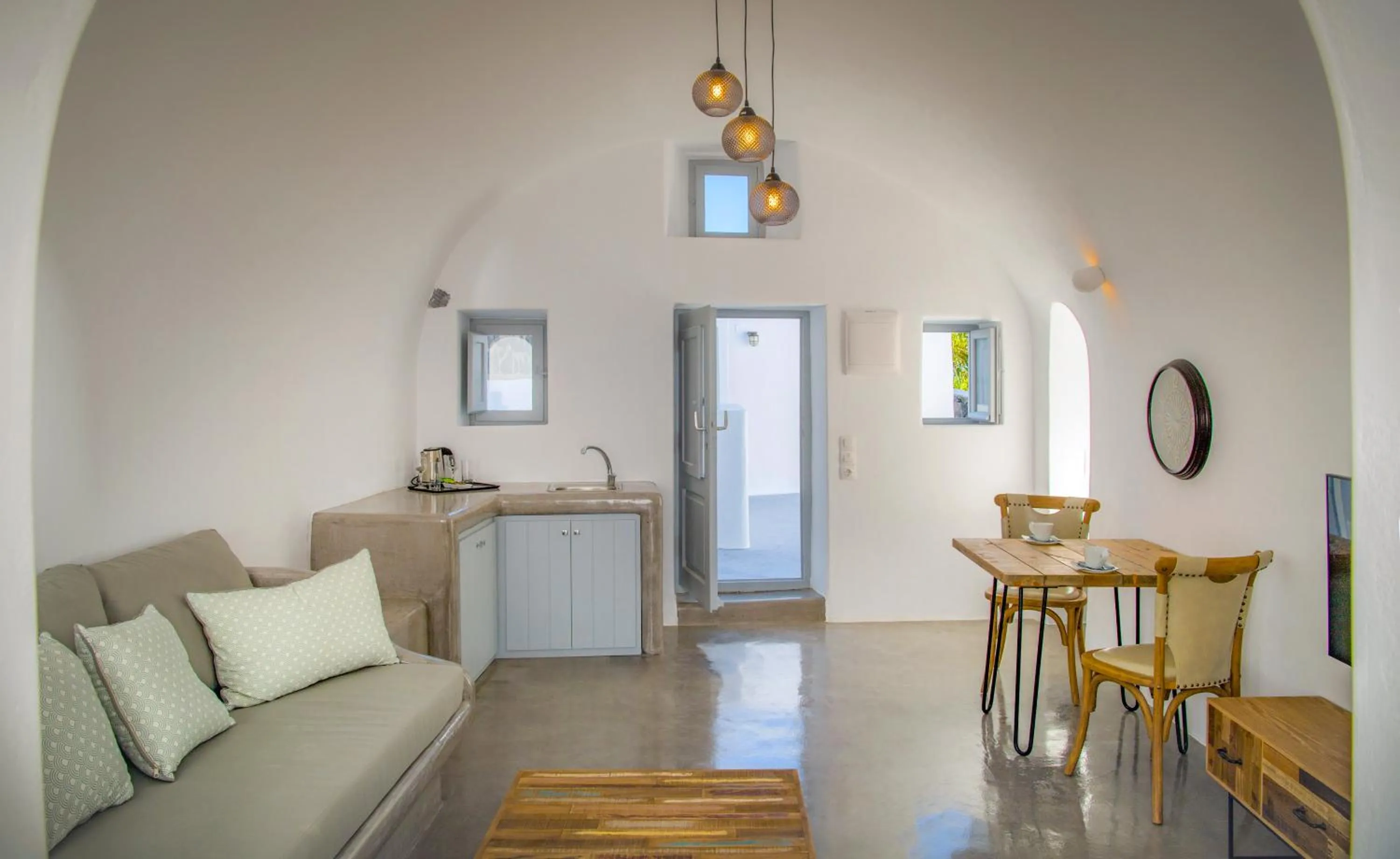 AQUA SERENITY LUXURY SUITES SANTORINI