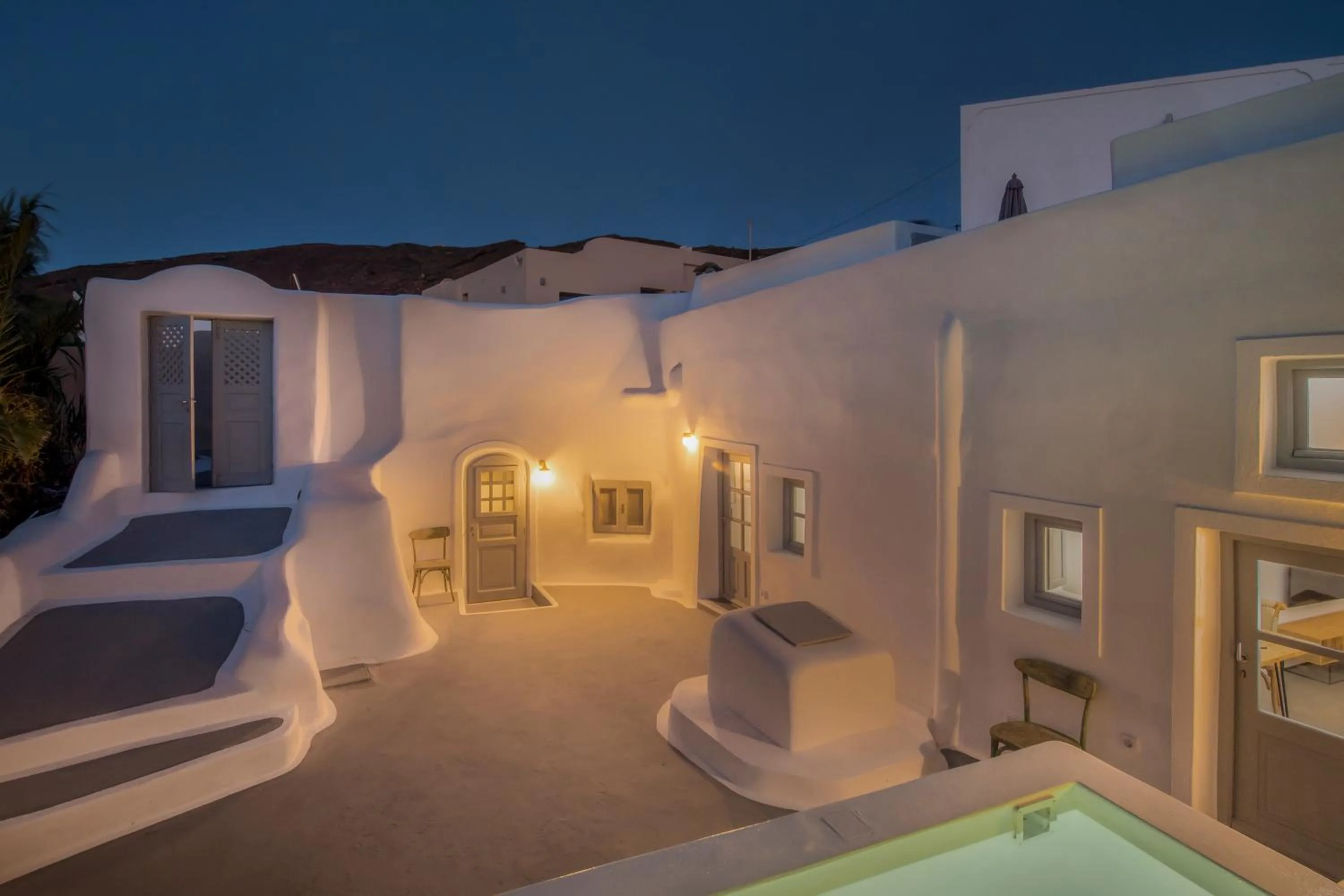 Patio in AQUA SERENITY LUXURY SUITES SANTORINI