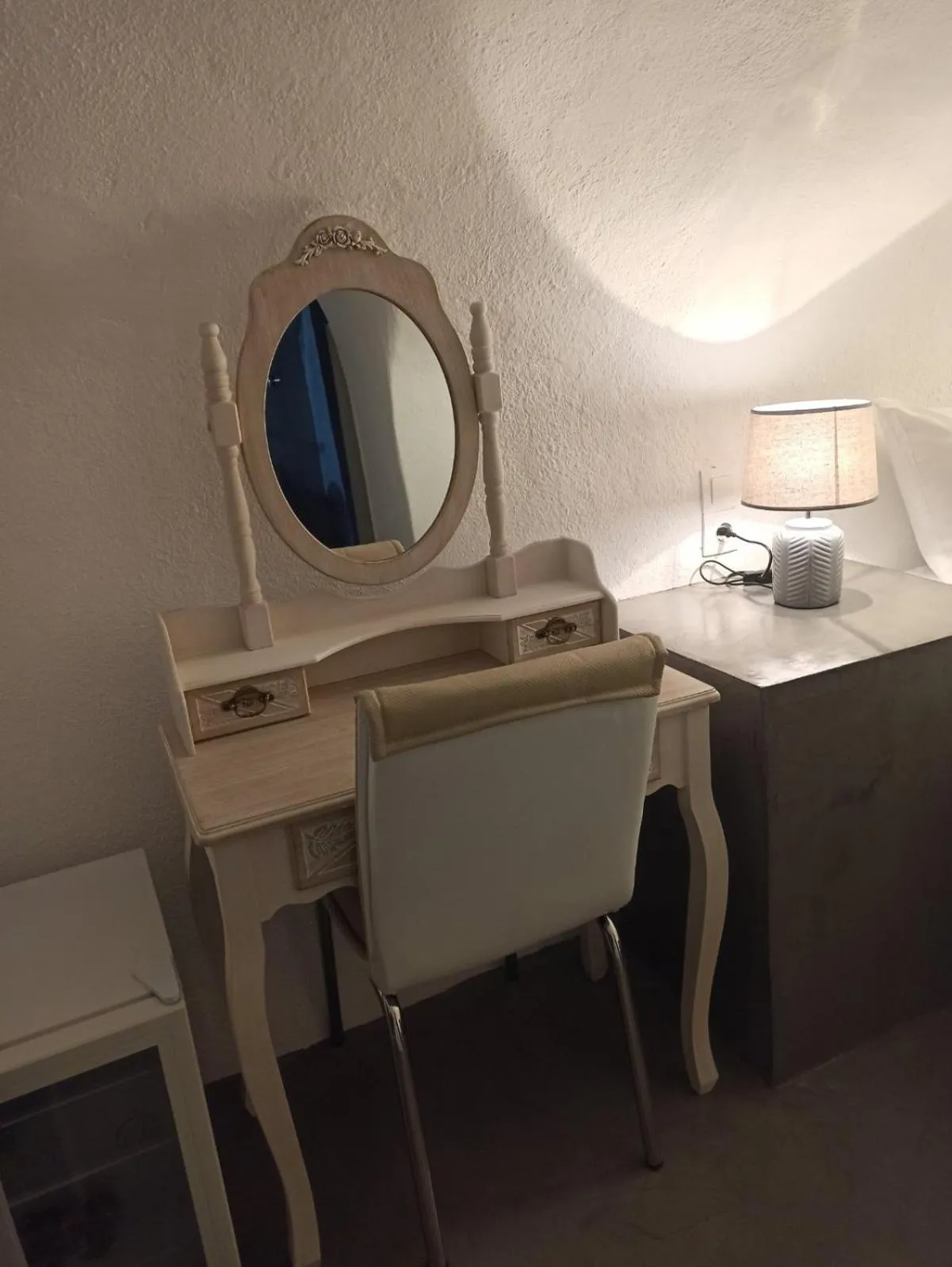 AQUA SERENITY LUXURY SUITES SANTORINI