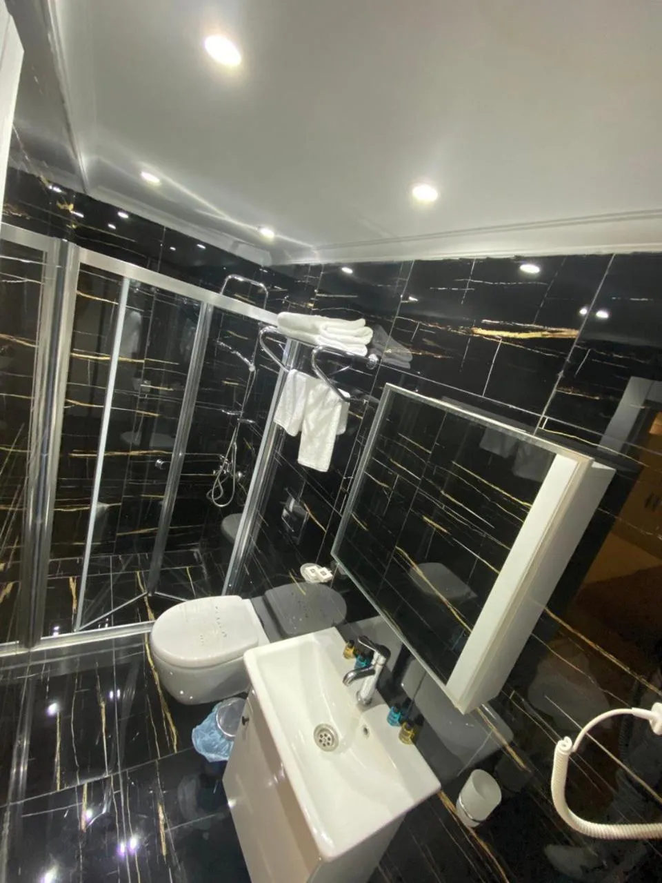 Bathroom in Diamond Pruva Hotel Sultan Ahmet