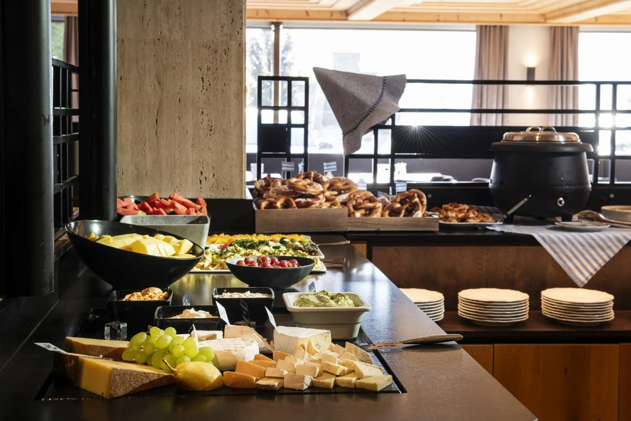 Breakfast in Hotel Post am See