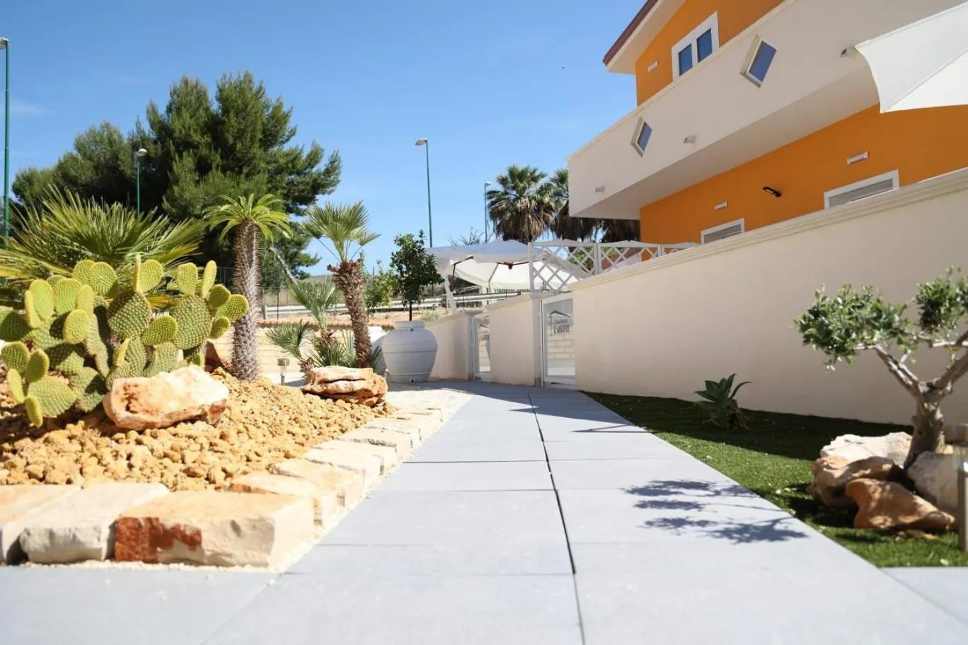 Property building in Casa Vacanze IL GIGANTE Comfort a Due Passi dalla Valle dei Templi