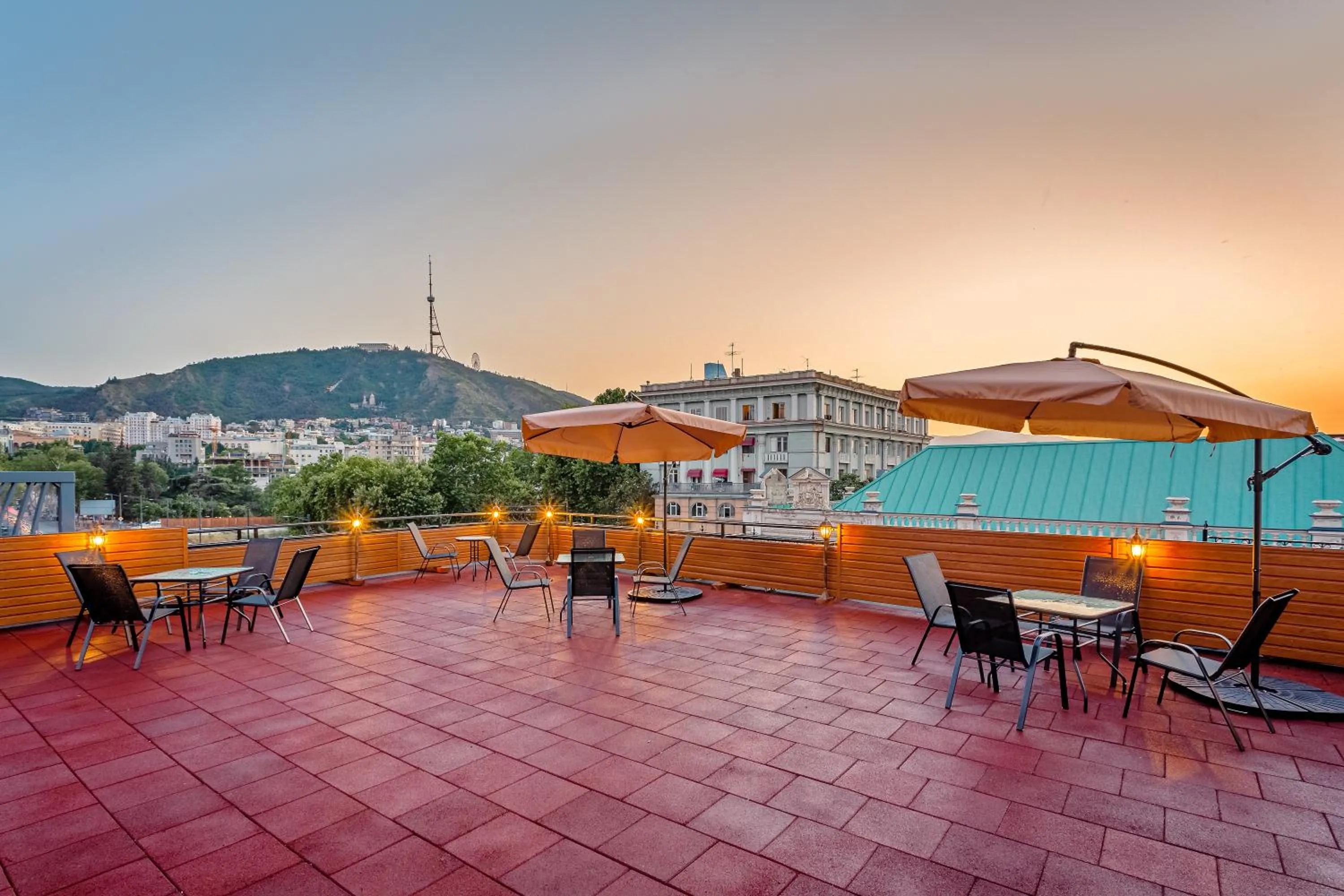 Balcony/Terrace in Monument1880