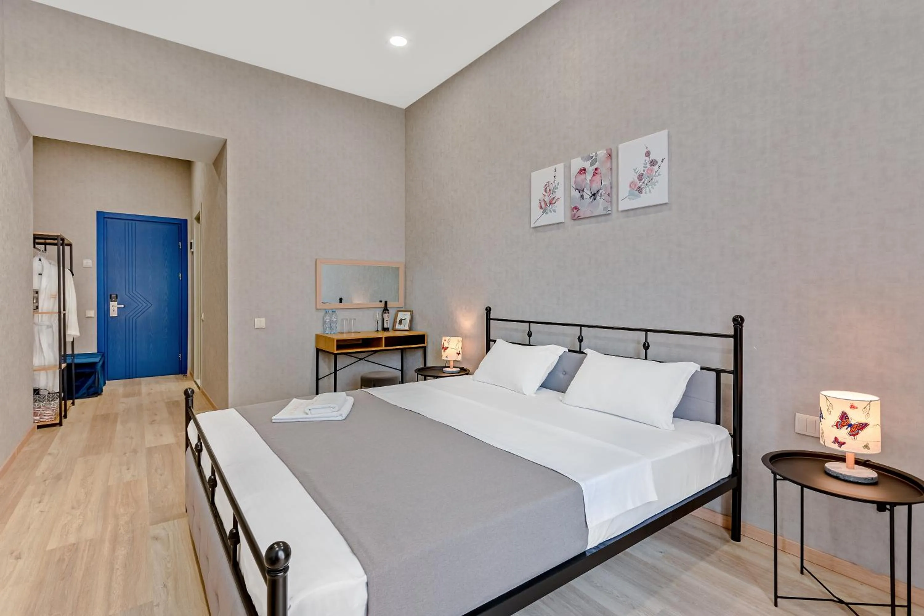 Bedroom, Bed in Monument1880