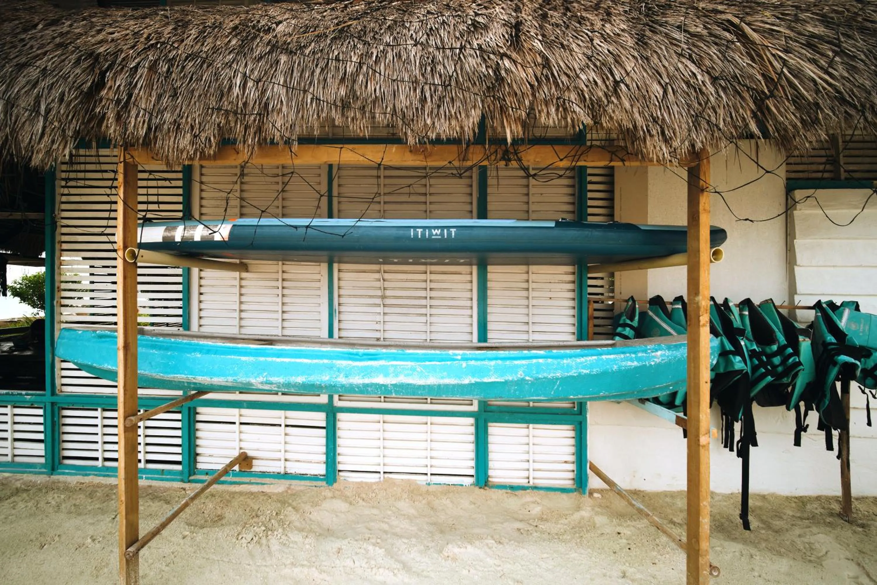 Canoeing in El Embrujo Tintipan