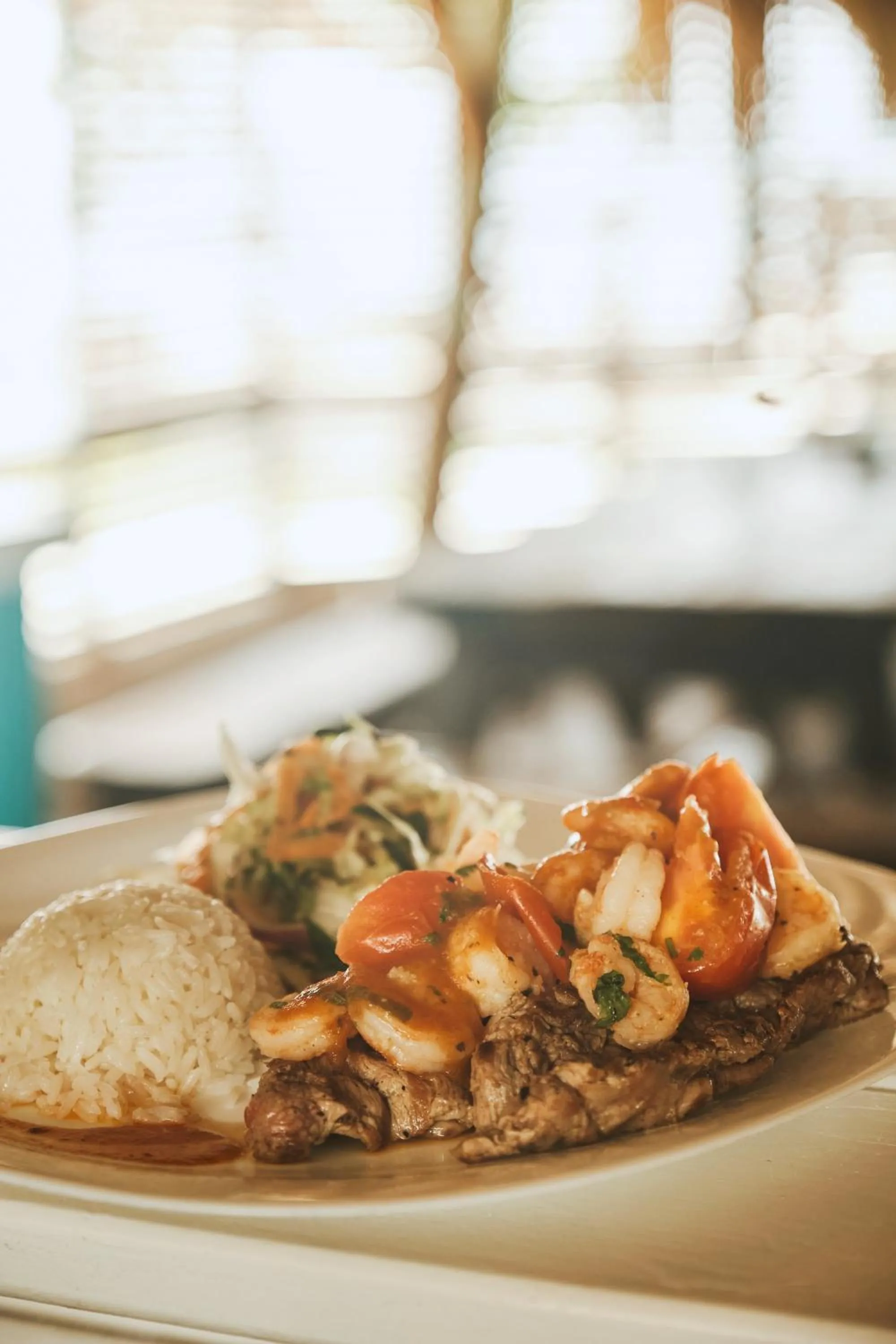 Restaurant/places to eat in El Embrujo Tintipan