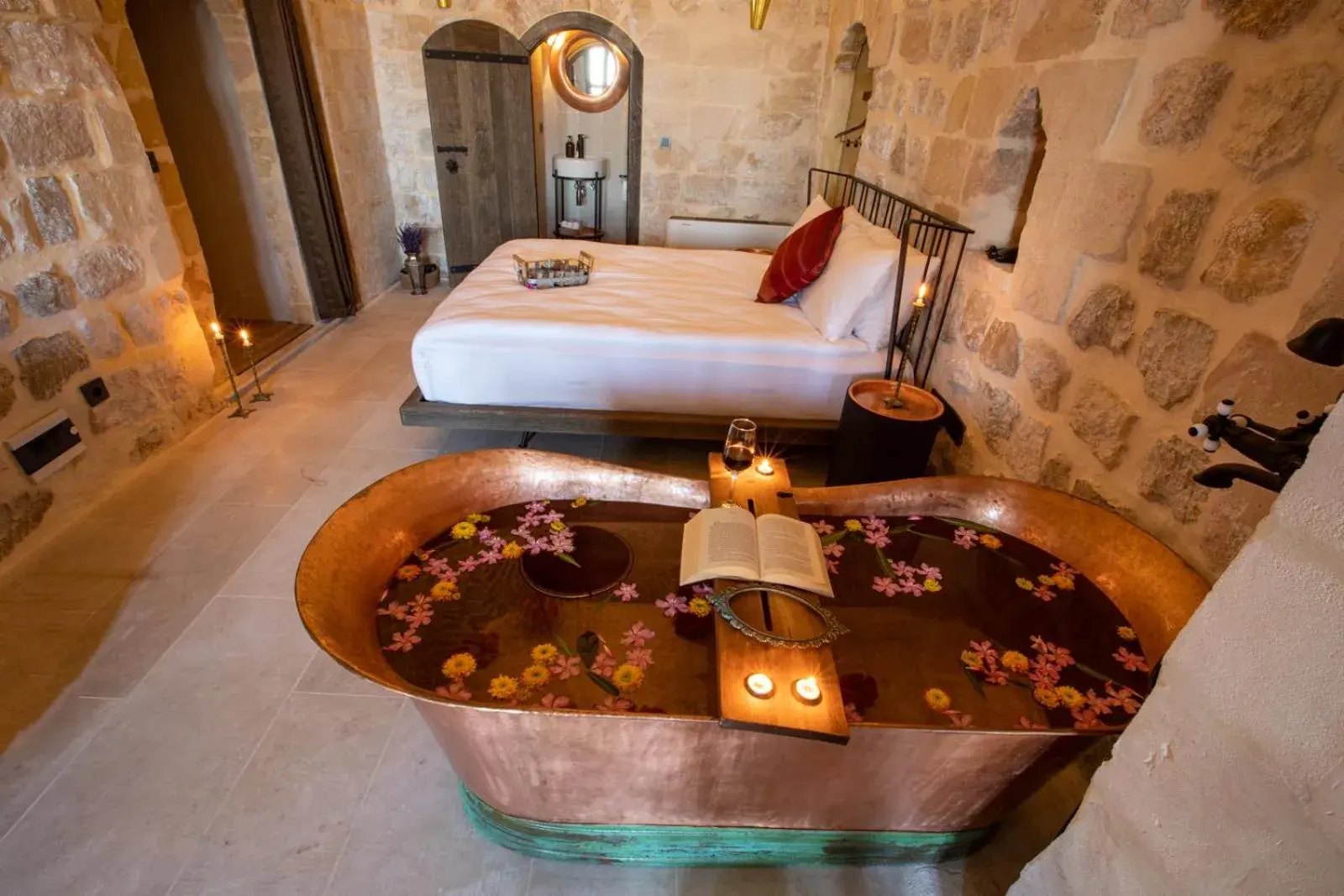 Bed in Mirsoum Hotel Bed in Mirsoum Hotel