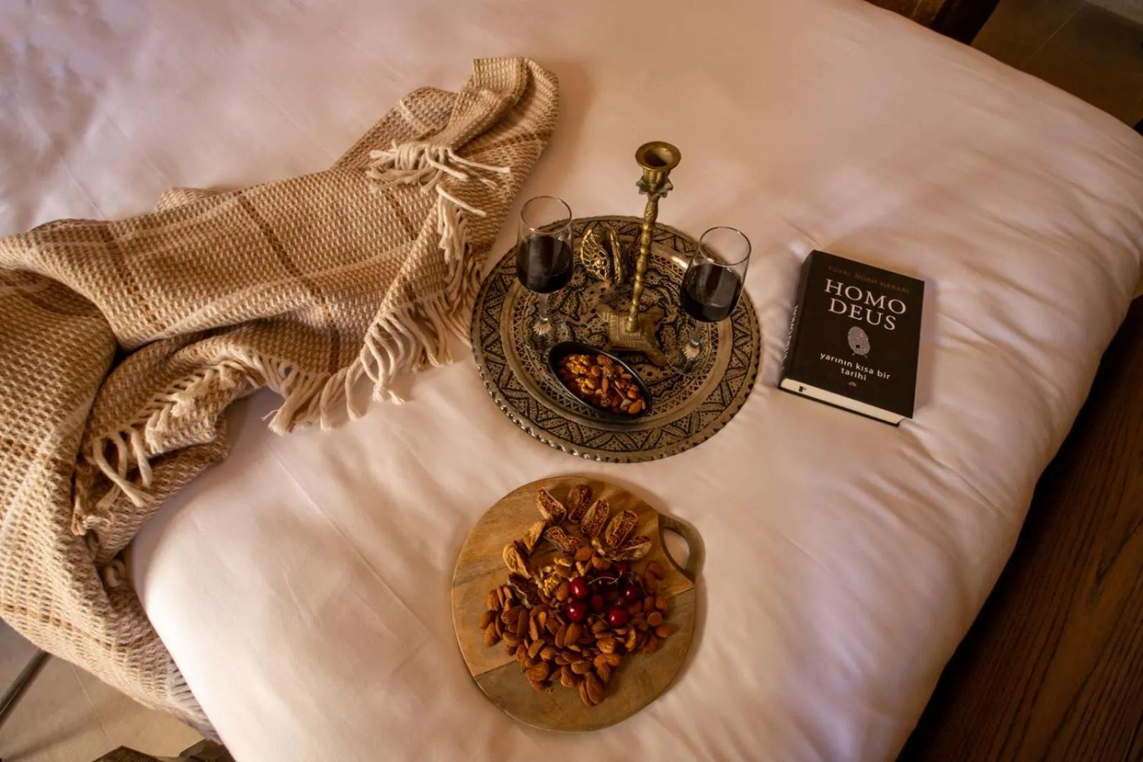 Food and drinks, Bed in Mirsoum Hotel